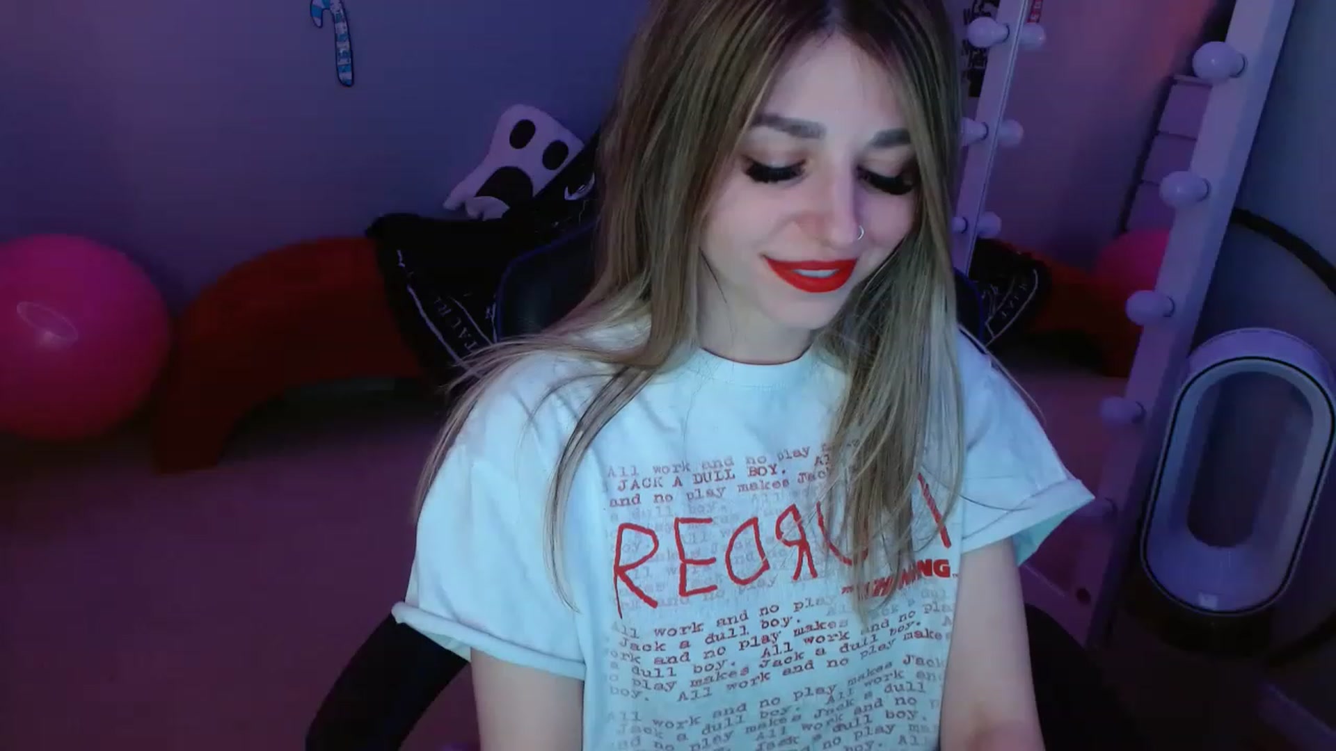 Gallery image thumbnail from Serafina's myfreecams stream on, 12/14/2022, 22:44 image 20 of 20