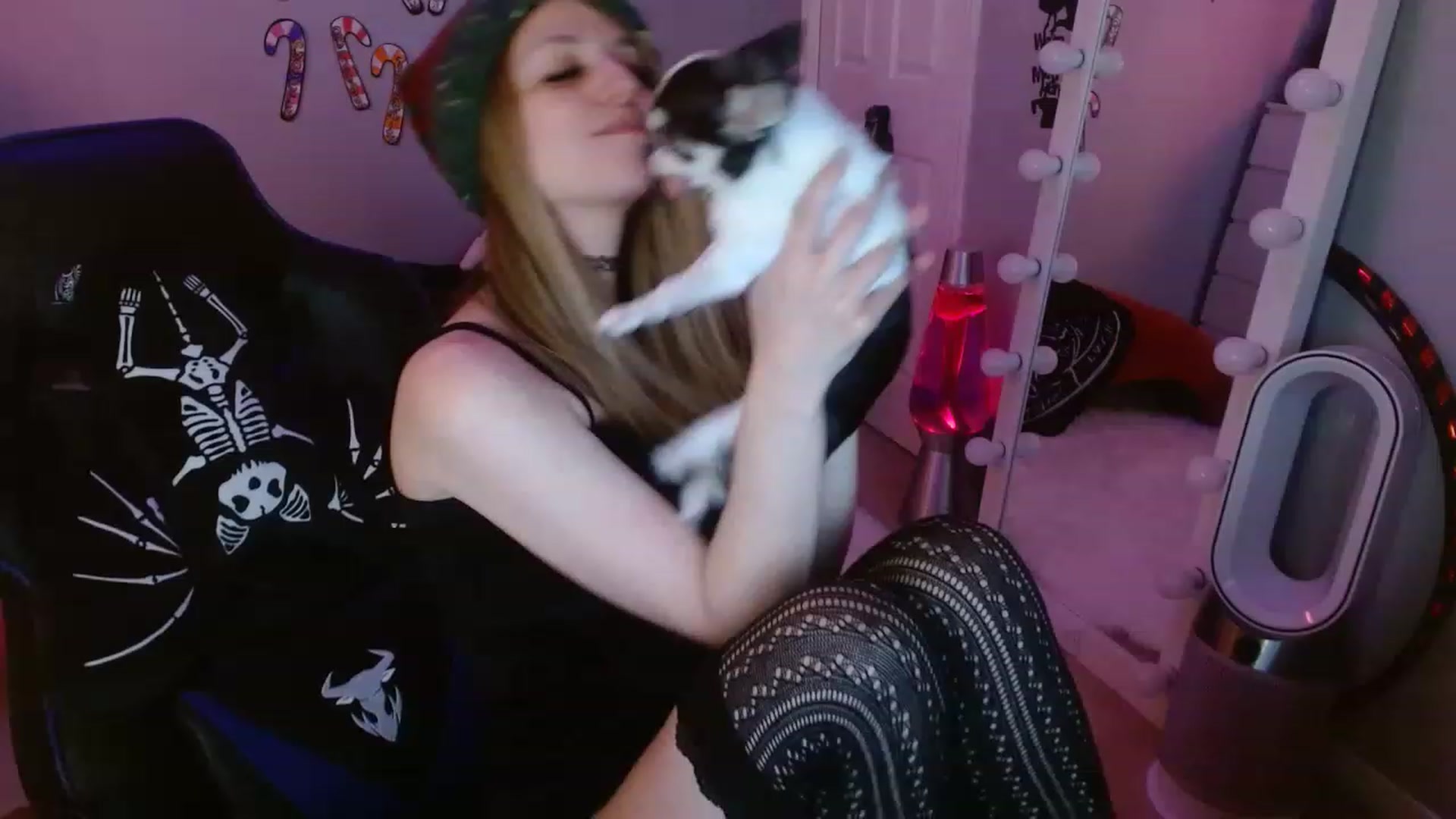 Gallery image thumbnail from Serafina's myfreecams stream on, 01/02/2023, 21:28 image 19 of 20