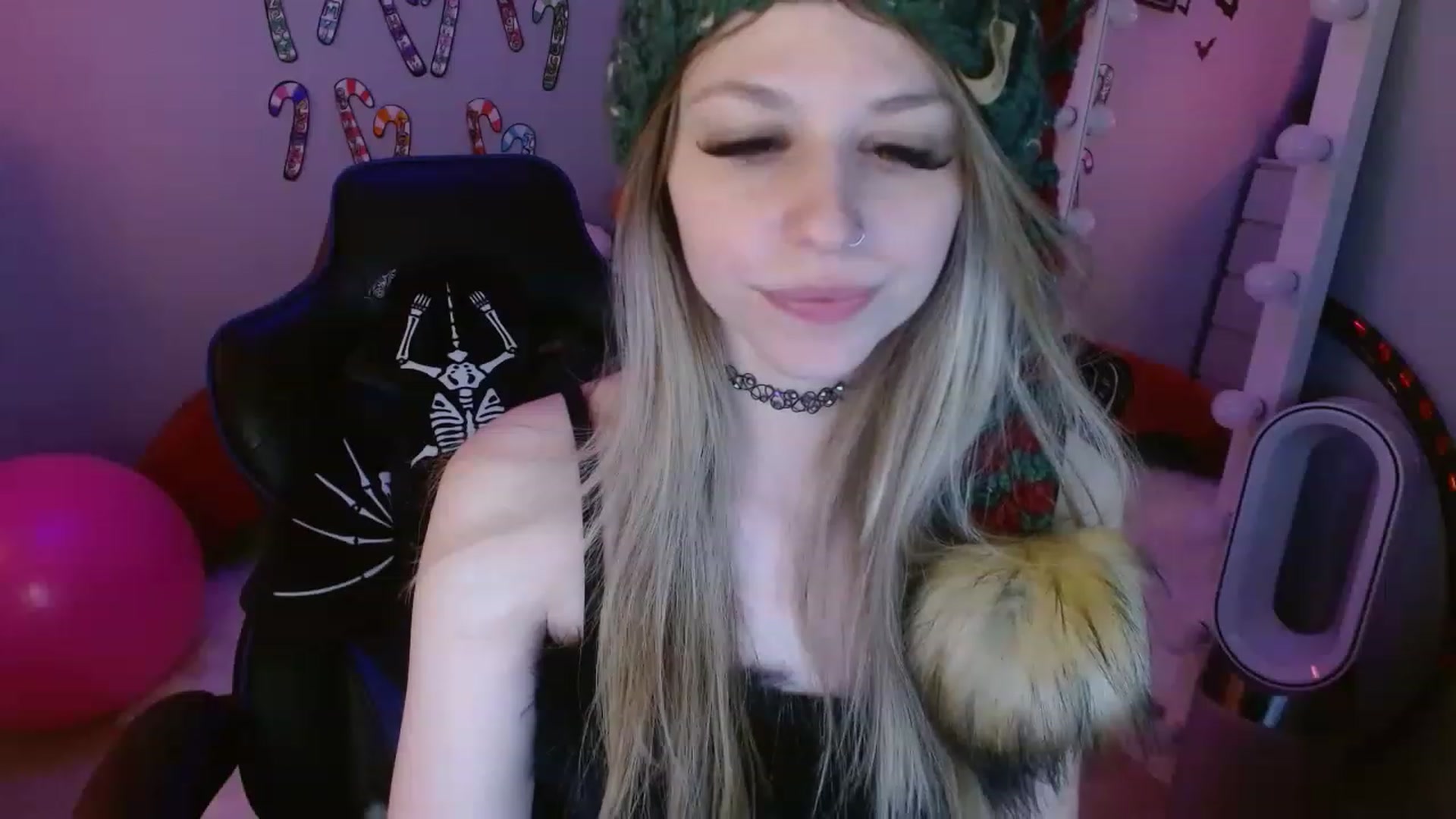 Gallery image thumbnail from Serafina's myfreecams stream on, 01/02/2023, 21:28 image 15 of 20