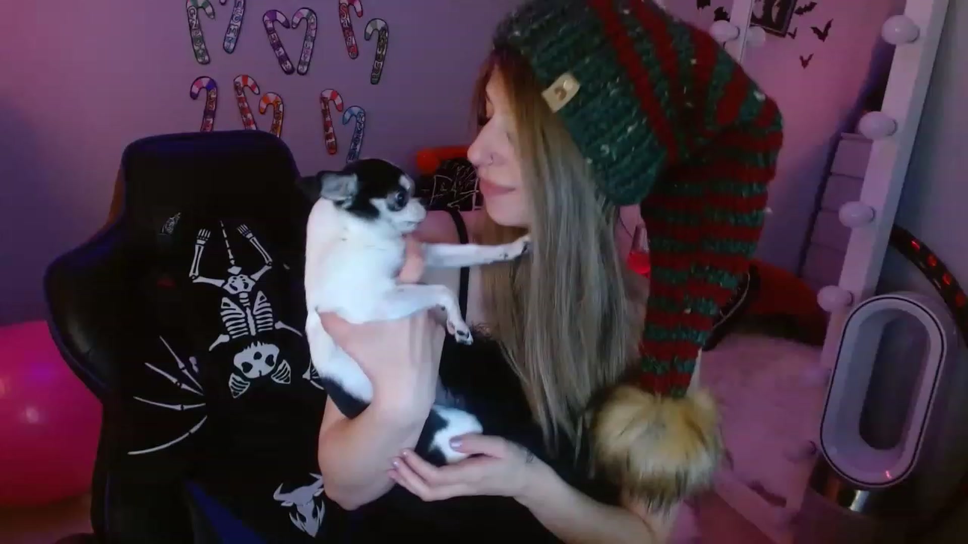 Gallery image thumbnail from Serafina's myfreecams stream on, 01/02/2023, 21:28 image 9 of 20