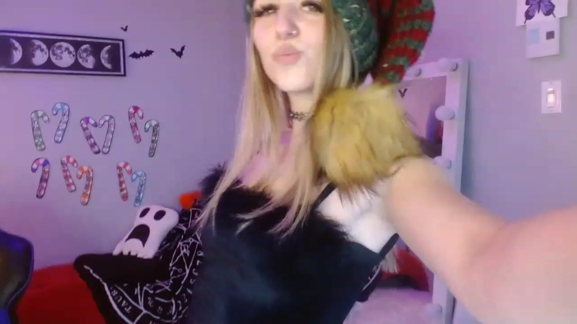 Gallery image thumbnail from Serafina's myfreecams stream on, 01/02/2023, 22:54 image 5 of 20