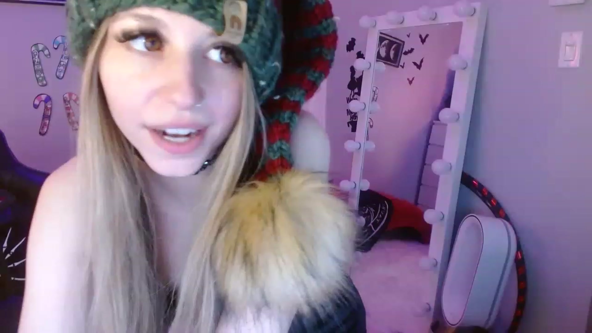 Gallery image thumbnail from Serafina's myfreecams stream on, 01/02/2023, 22:54 image 2 of 20