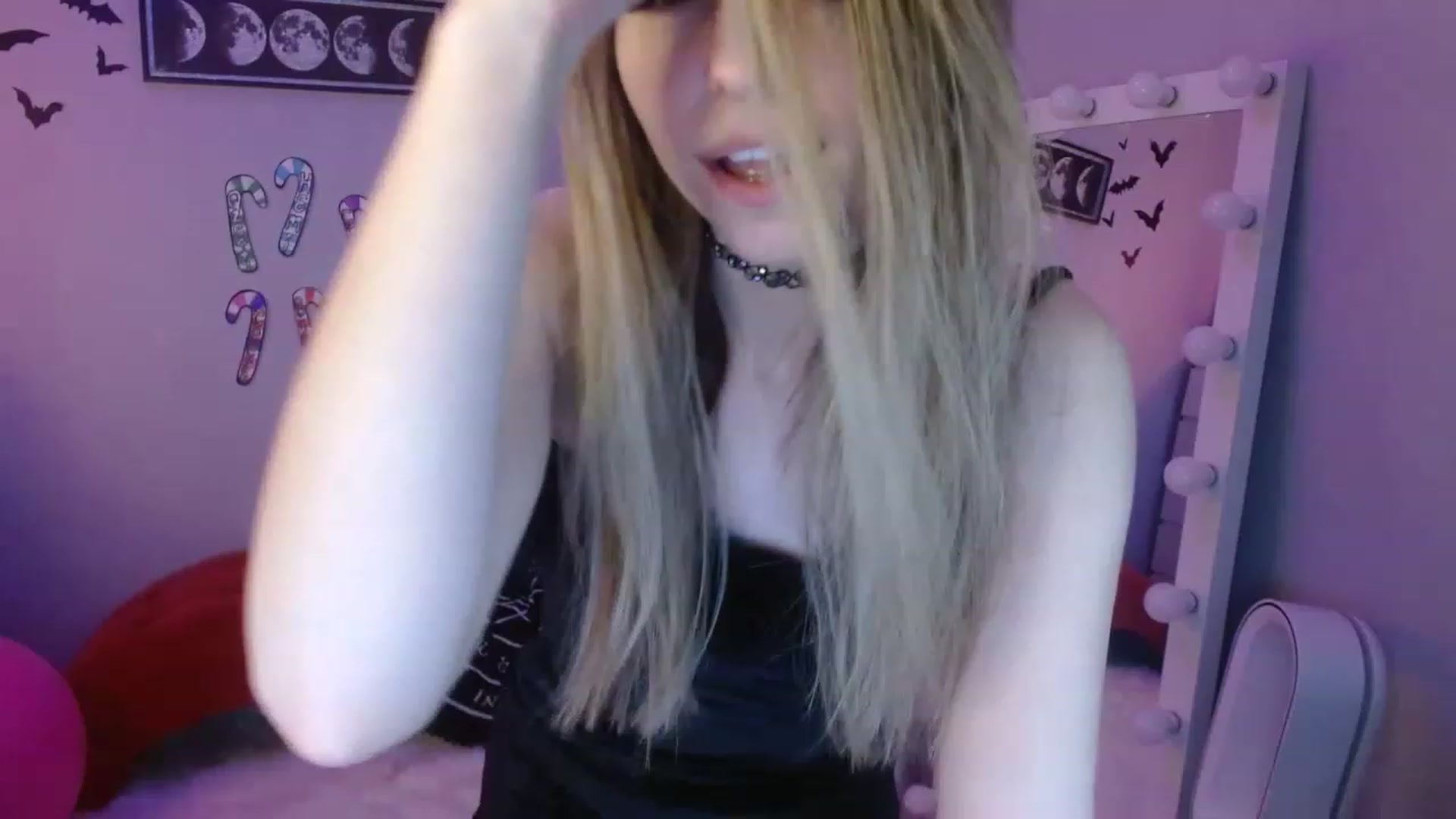 Gallery image thumbnail from Serafina's myfreecams stream on, 01/03/2023, 24:02 image 2 of 20