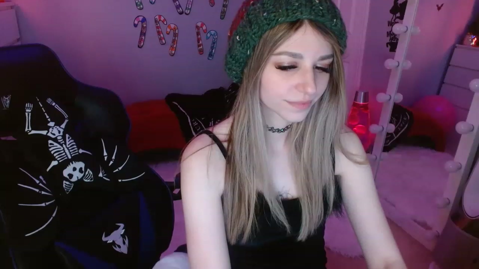 Gallery image thumbnail from Serafina's myfreecams stream on, 01/03/2023, 06:53 image 18 of 20