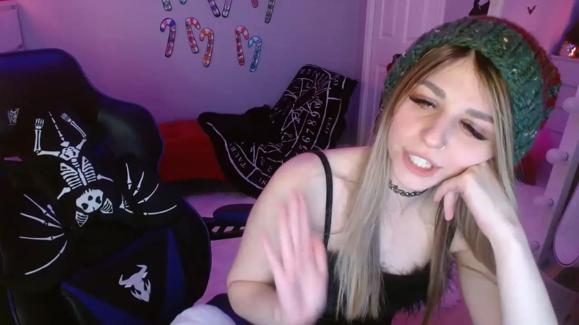 Gallery image thumbnail from Serafina's myfreecams stream on, 01/03/2023, 06:53 image 20 of 20