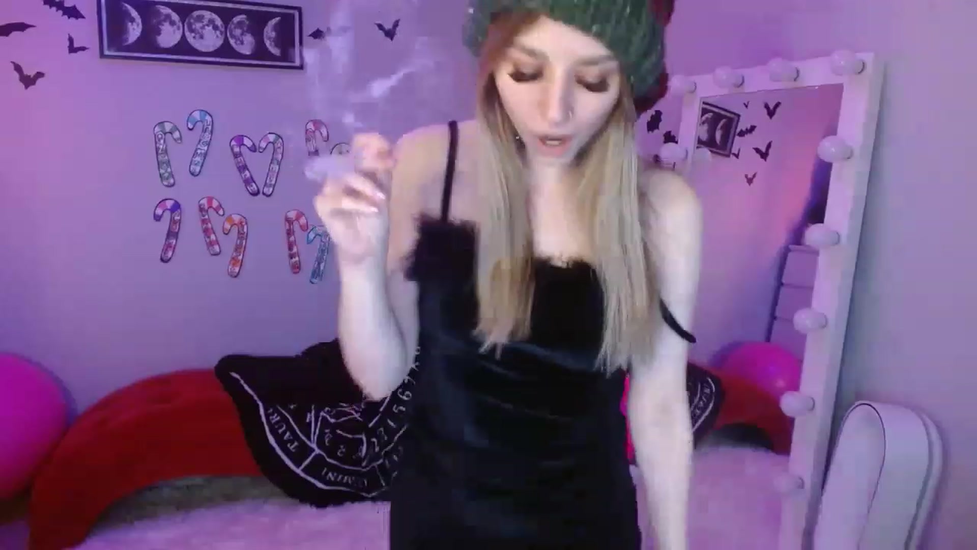 Gallery image thumbnail from Serafina's myfreecams stream on, 01/03/2023, 06:53 image 11 of 20