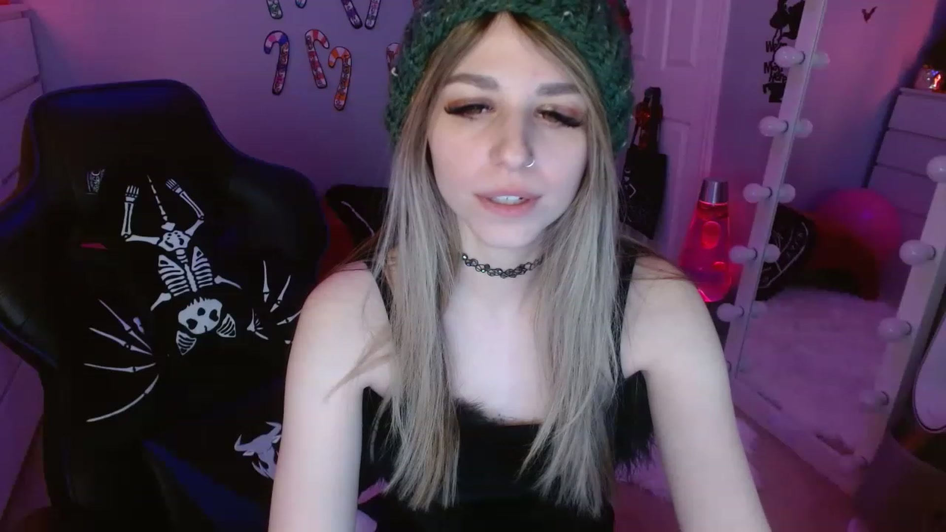 Gallery image thumbnail from Serafina's myfreecams stream on, 01/03/2023, 06:53 image 17 of 20