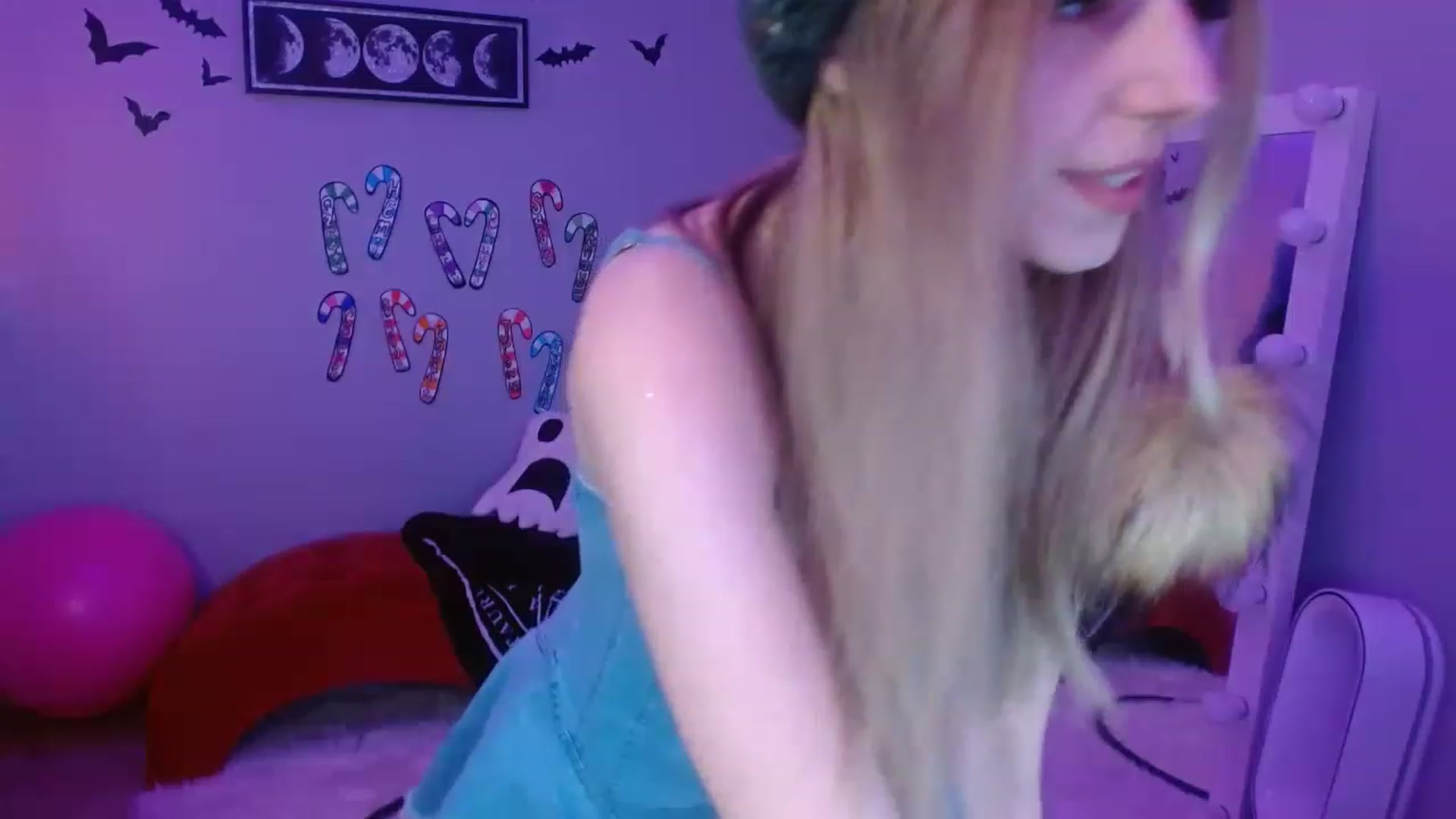 Gallery image thumbnail from Serafina's myfreecams stream on, 01/04/2023, 04:13 image 10 of 20