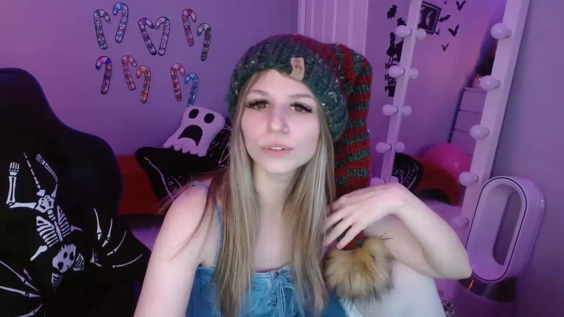 Gallery image thumbnail from Serafina's myfreecams stream on, 01/04/2023, 04:13 image 18 of 20
