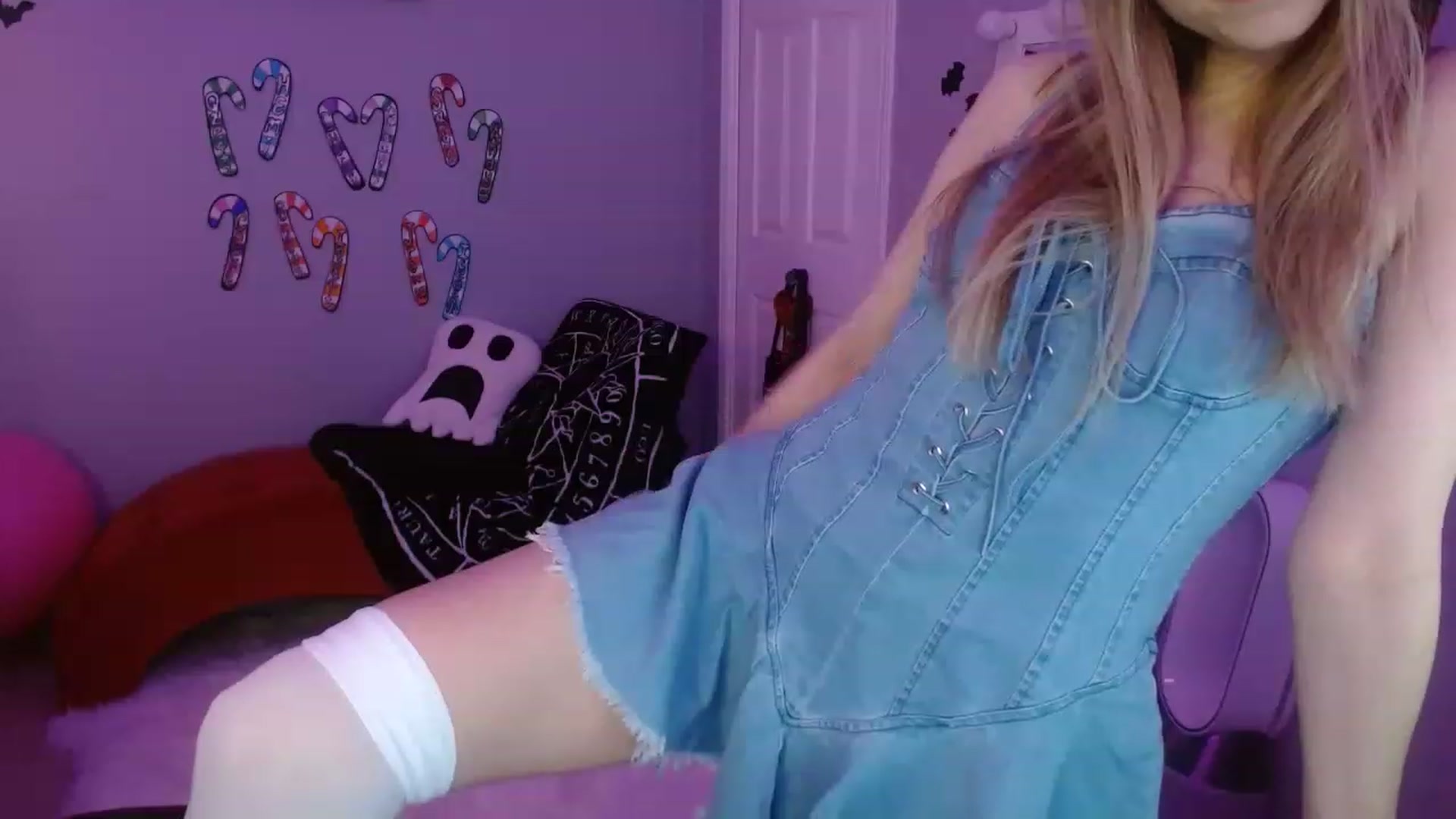 Gallery image thumbnail from Serafina's myfreecams stream on, 01/04/2023, 04:13 image 11 of 20