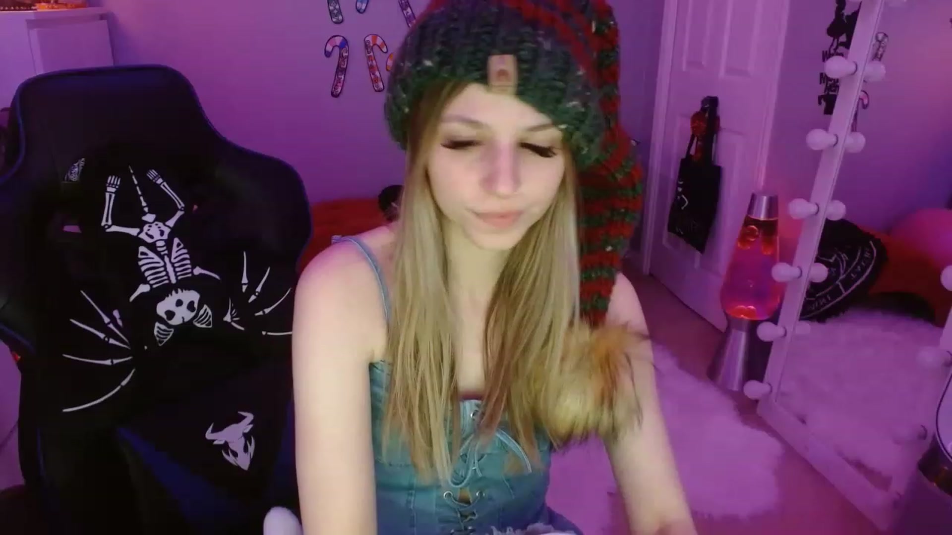 Gallery image thumbnail from Serafina's myfreecams stream on, 01/04/2023, 08:03 image 8 of 20