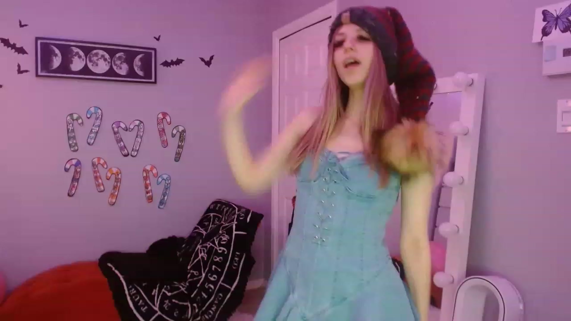 Gallery image thumbnail from Serafina's myfreecams stream on, 01/04/2023, 08:03 image 4 of 20