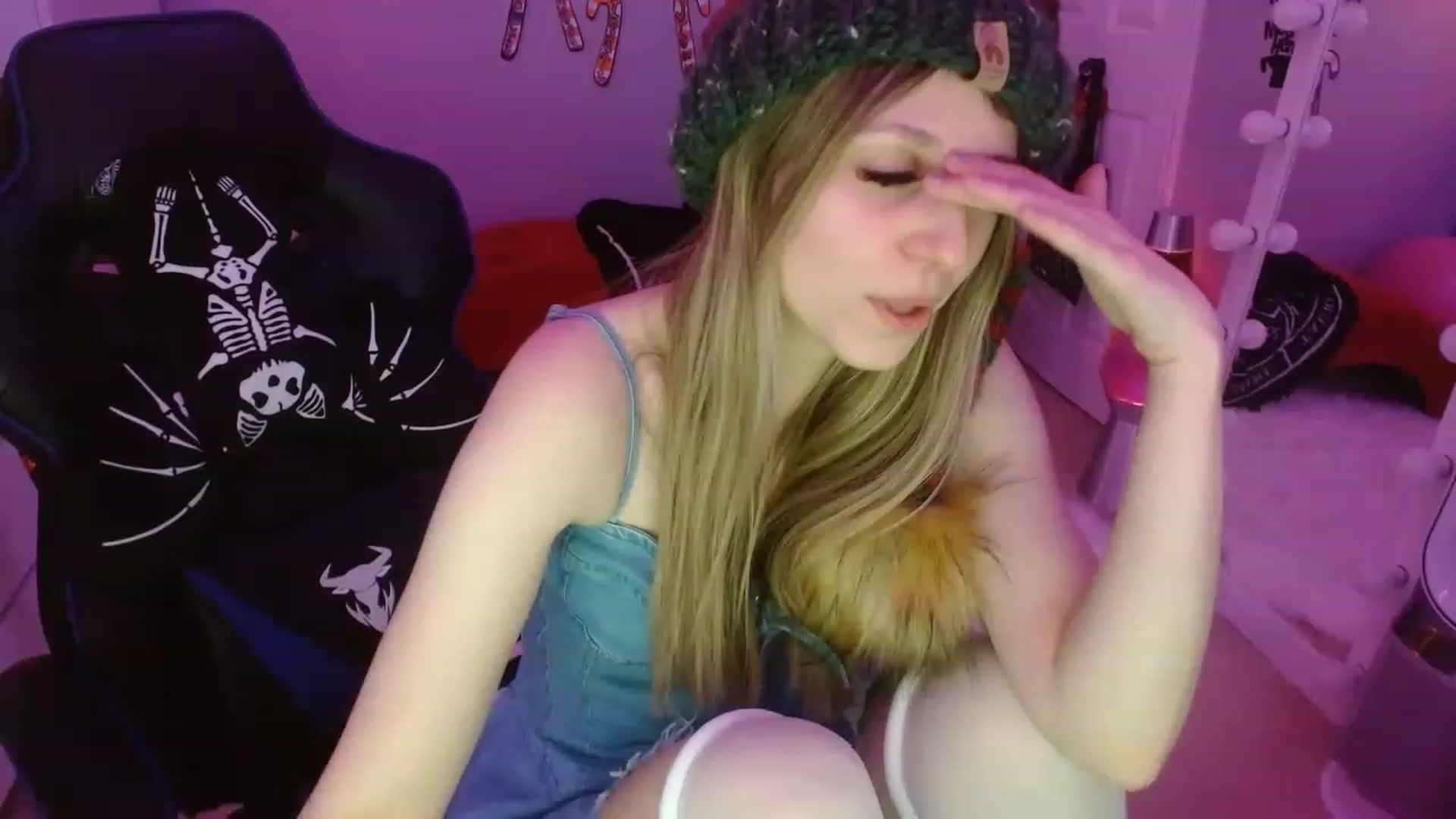 Gallery image thumbnail from Serafina's myfreecams stream on, 01/04/2023, 08:03 image 17 of 20