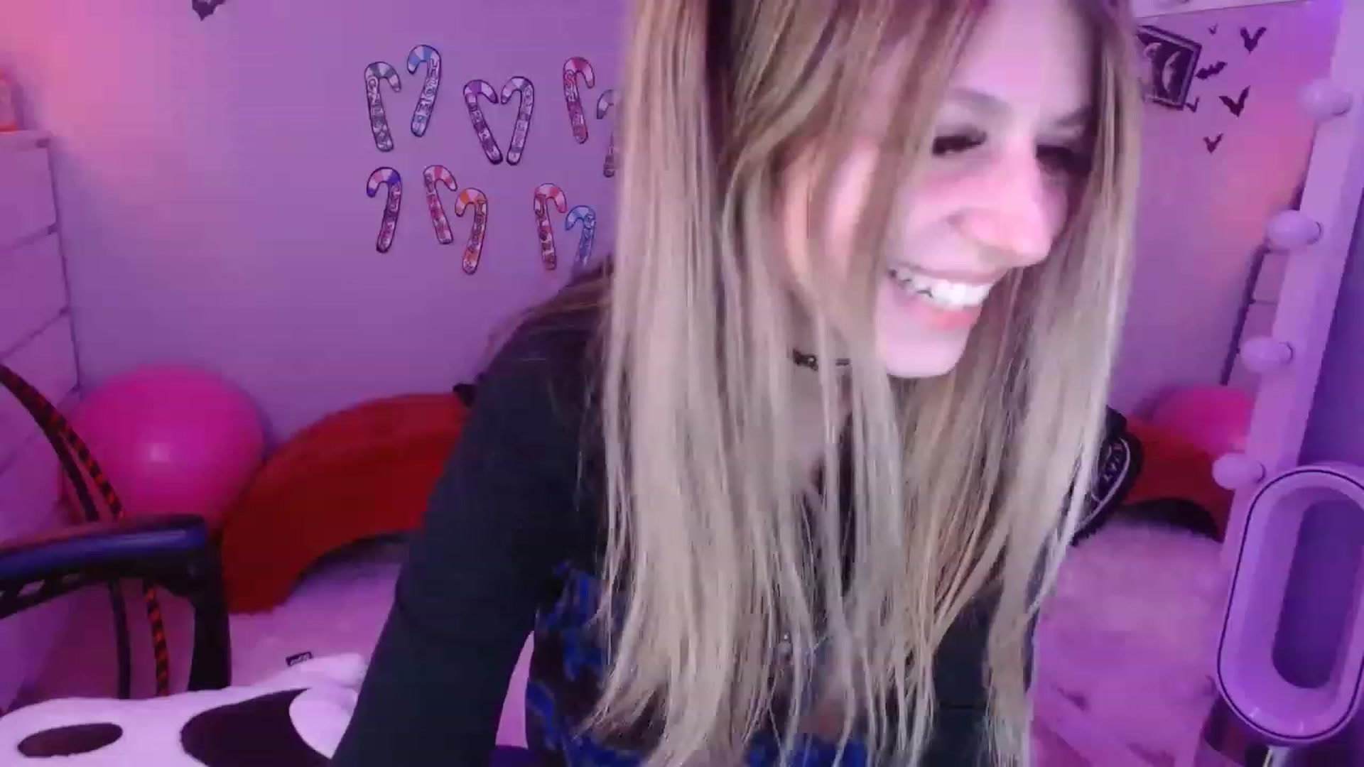 Gallery image thumbnail from Serafina's myfreecams stream on, 01/05/2023, 05:14 image 10 of 20