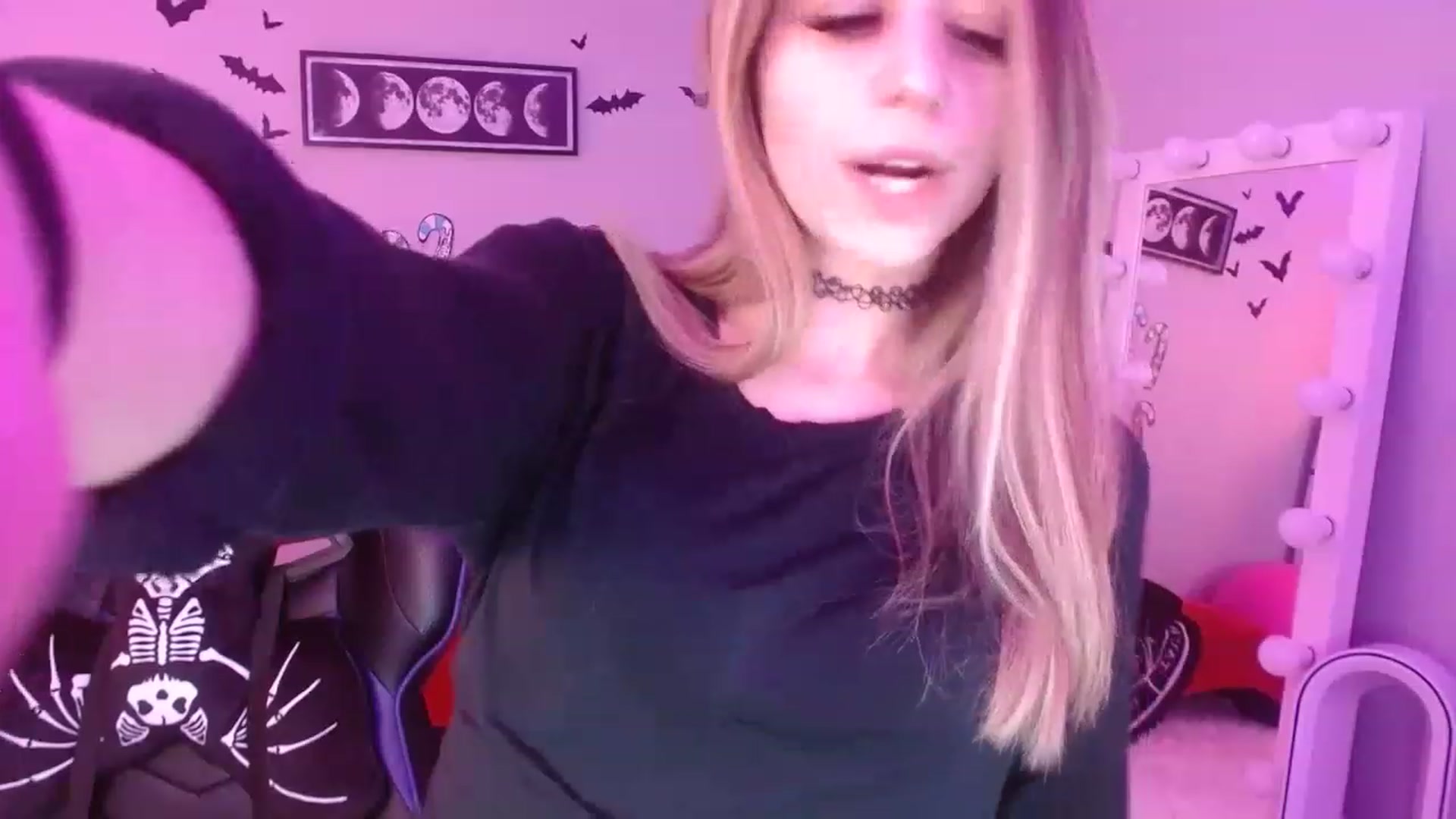 Gallery image thumbnail from Serafina's myfreecams stream on, 01/05/2023, 05:14 image 4 of 20