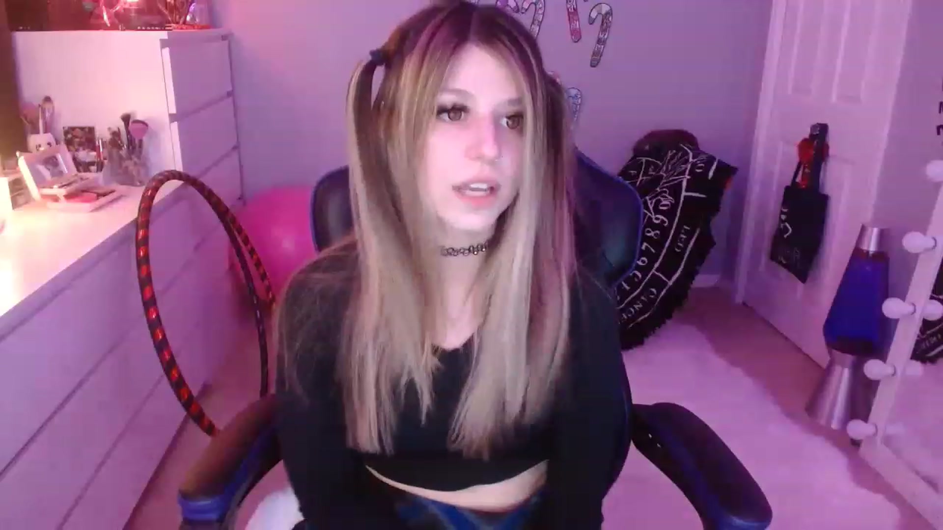 Gallery image thumbnail from Serafina's myfreecams stream on, 01/05/2023, 05:14 image 7 of 20