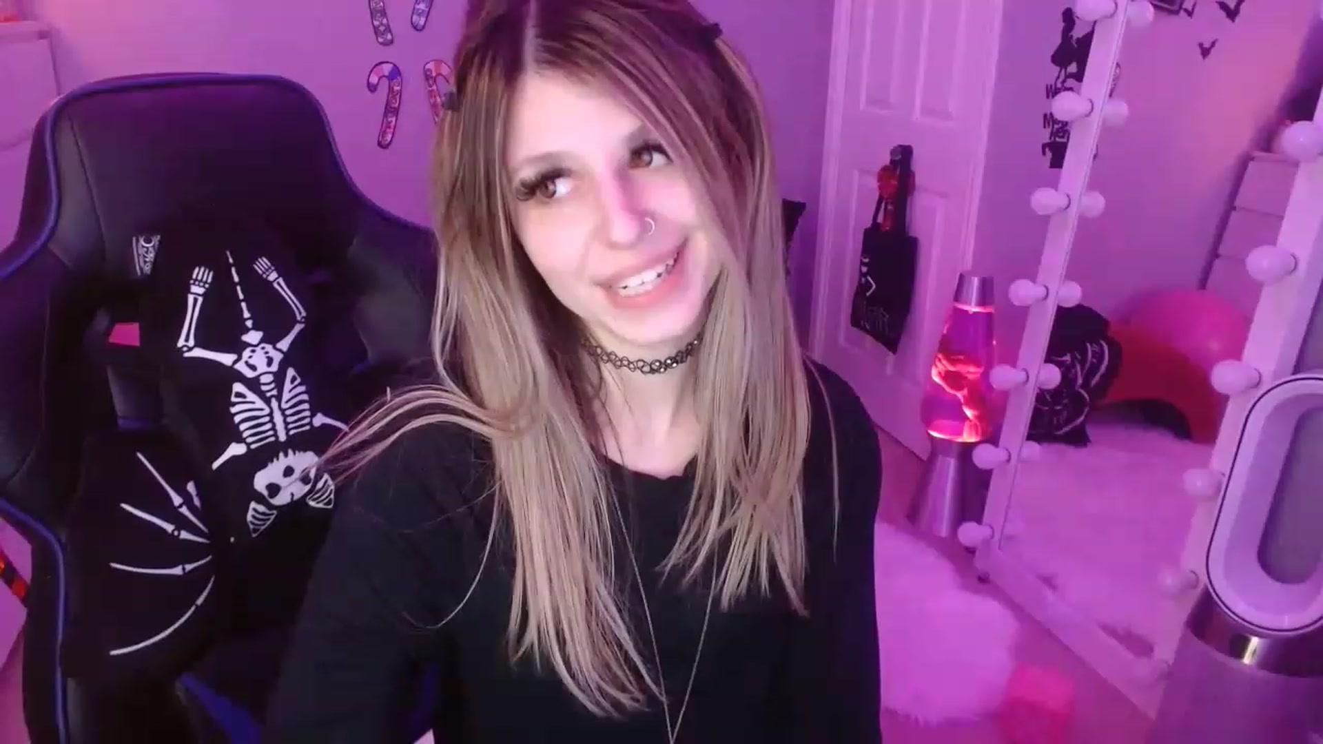 Gallery image thumbnail from Serafina's myfreecams stream on, 01/05/2023, 06:58 image 15 of 20