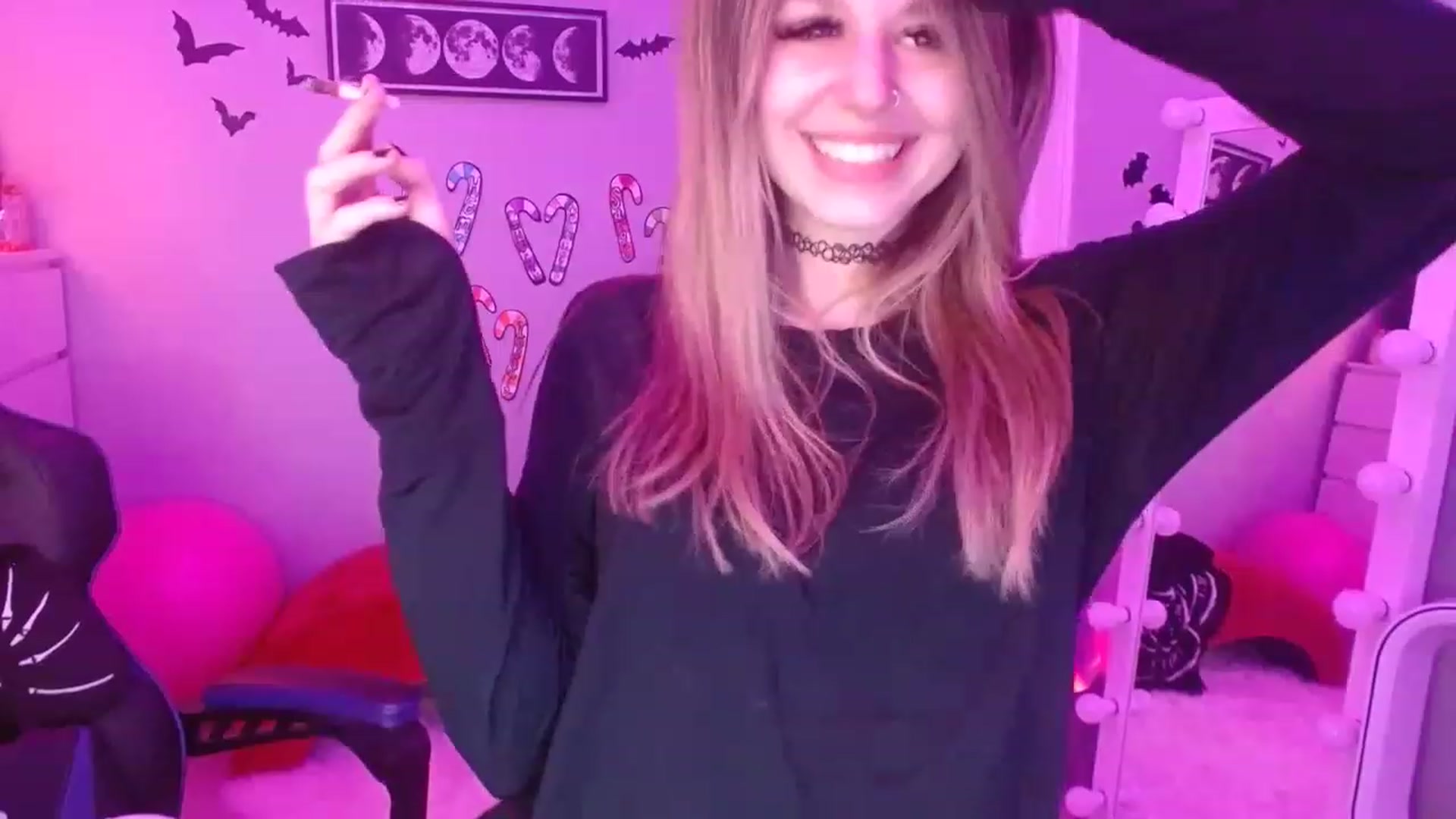 Gallery image thumbnail from Serafina's myfreecams stream on, 01/05/2023, 06:58 image 3 of 20