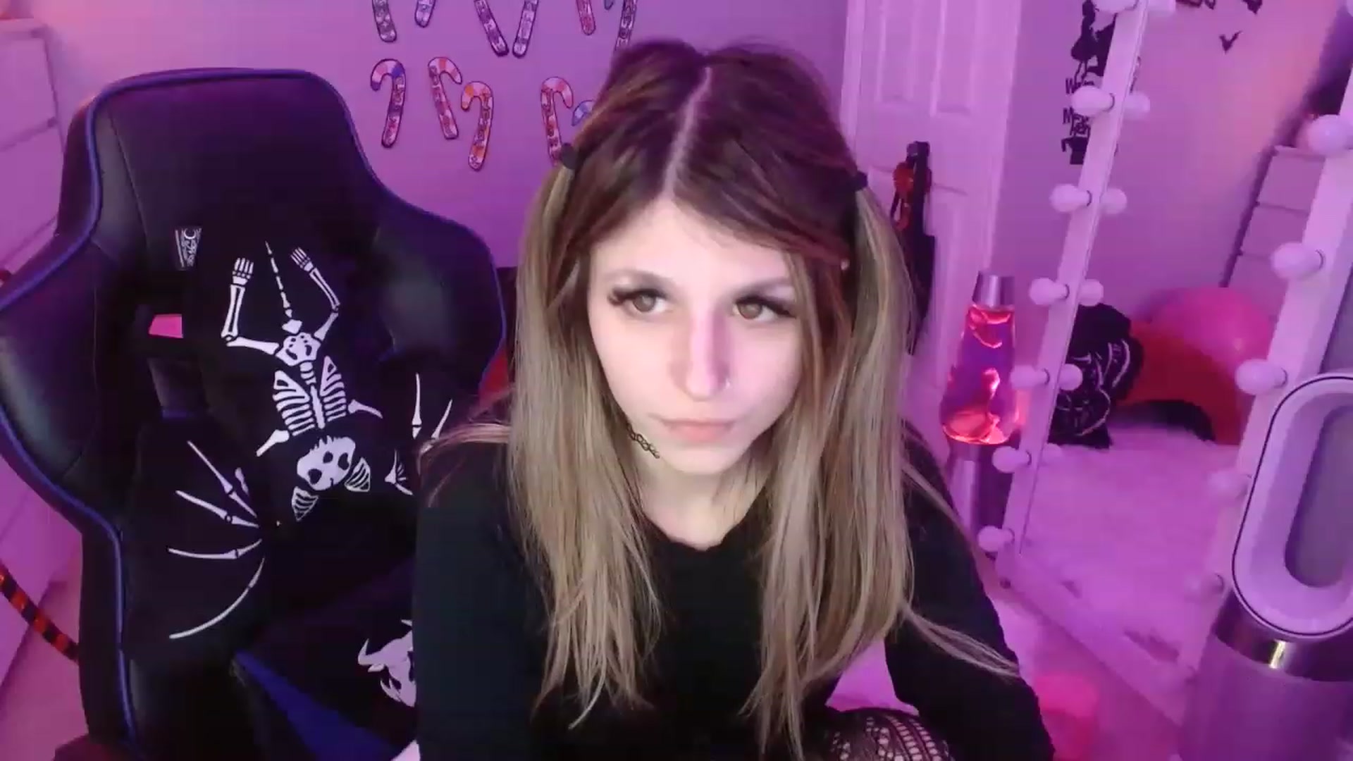 Gallery image thumbnail from Serafina's myfreecams stream on, 01/05/2023, 06:58 image 6 of 20