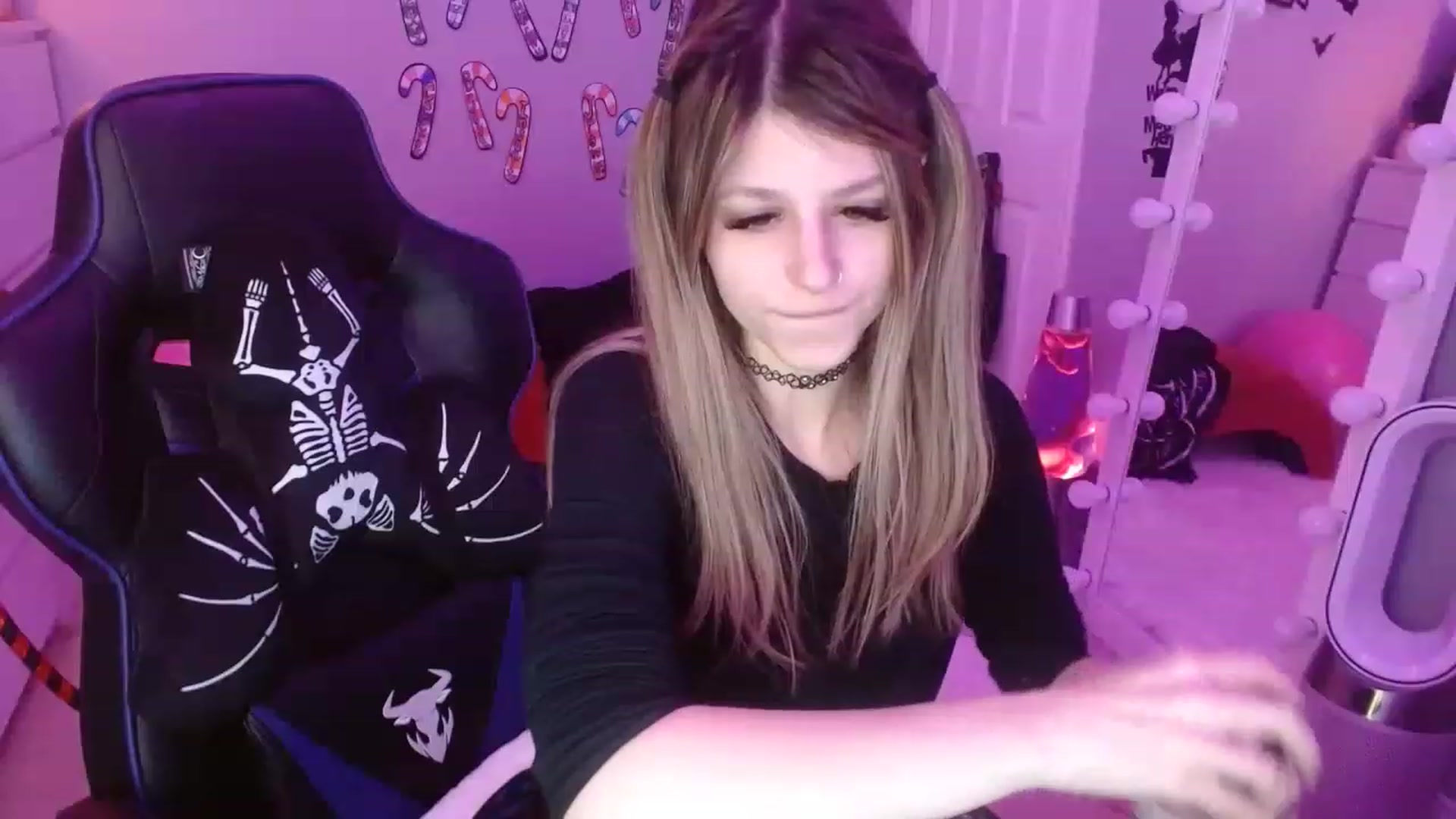 Gallery image thumbnail from Serafina's myfreecams stream on, 01/05/2023, 06:58 image 8 of 20