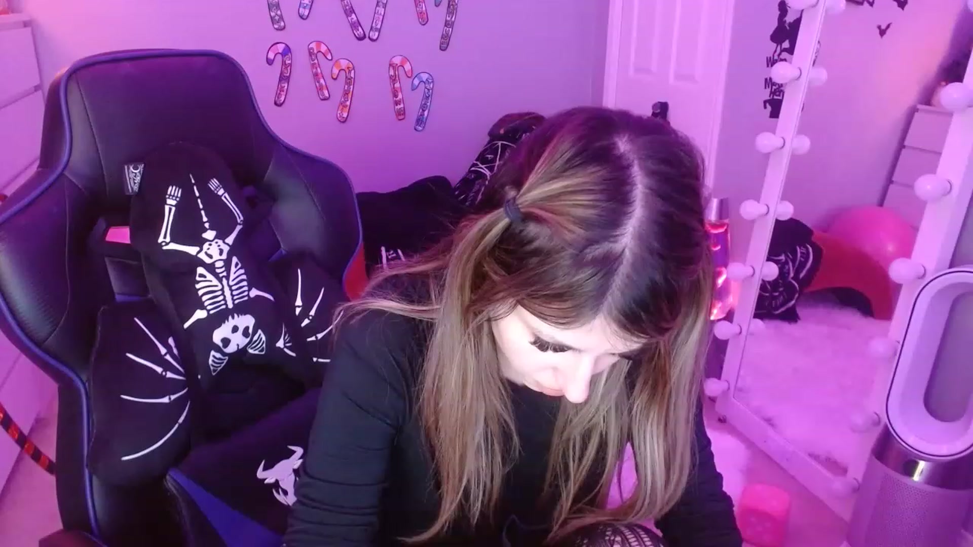 Gallery image thumbnail from Serafina's myfreecams stream on, 01/05/2023, 06:58 image 7 of 20