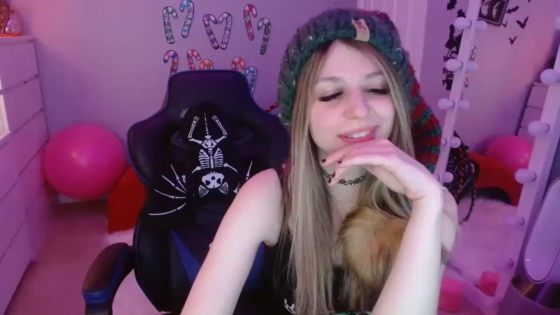 Gallery image thumbnail from Serafina's myfreecams stream on, 01/06/2023, 06:29 image 5 of 20
