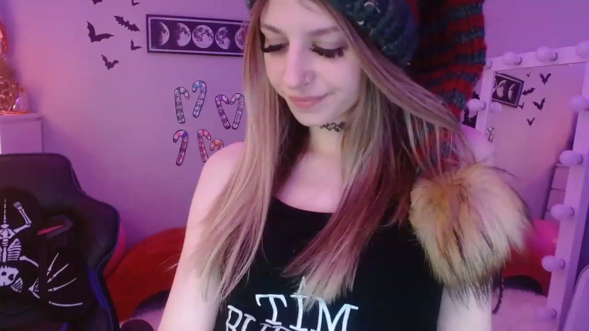 Gallery image thumbnail from Serafina's myfreecams stream on, 01/06/2023, 06:29 image 15 of 20