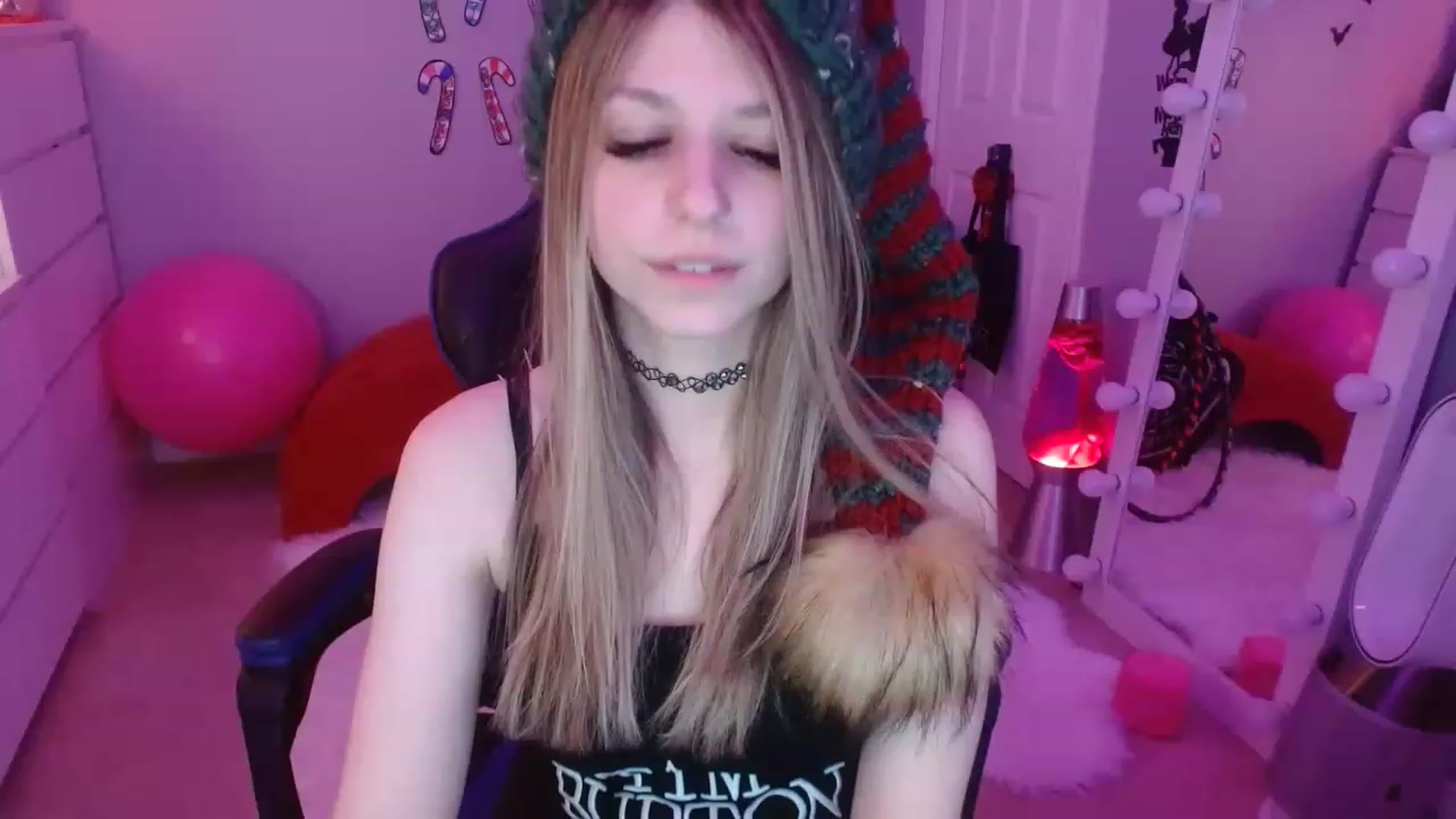 Gallery image thumbnail from Serafina's myfreecams stream on, 01/06/2023, 06:29 image 9 of 20
