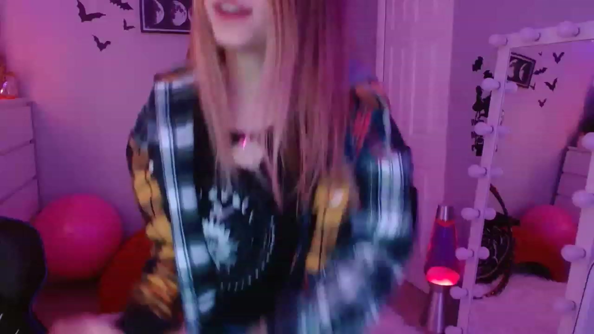 Gallery image thumbnail from Serafina's myfreecams stream on, 01/08/2023, 02:33 image 4 of 20