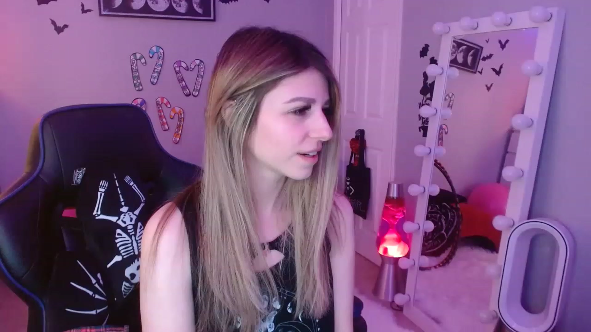 Gallery image thumbnail from Serafina's myfreecams stream on, 01/08/2023, 03:34 image 13 of 20