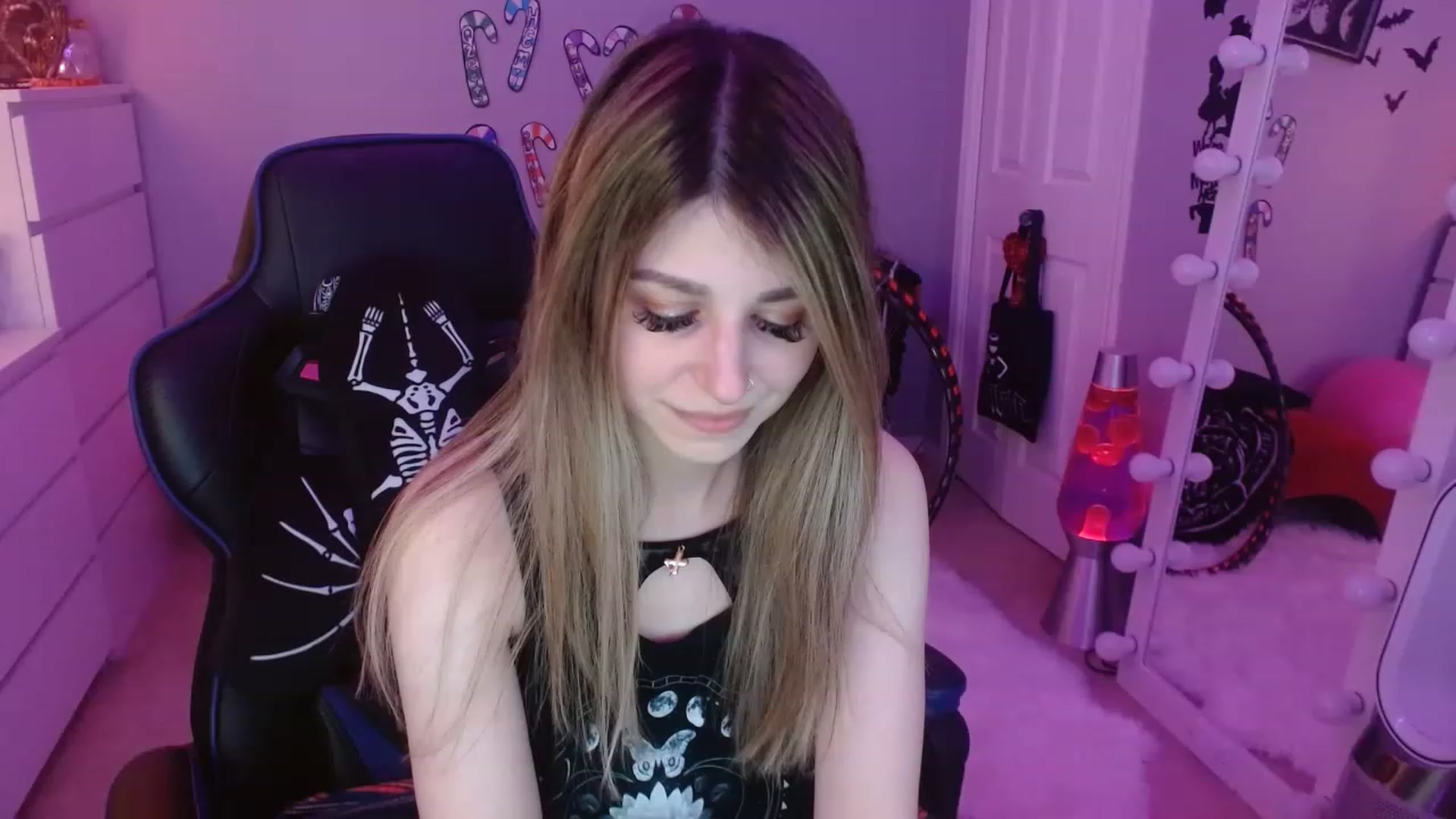 Gallery image thumbnail from Serafina's myfreecams stream on, 01/08/2023, 05:39 image 12 of 20