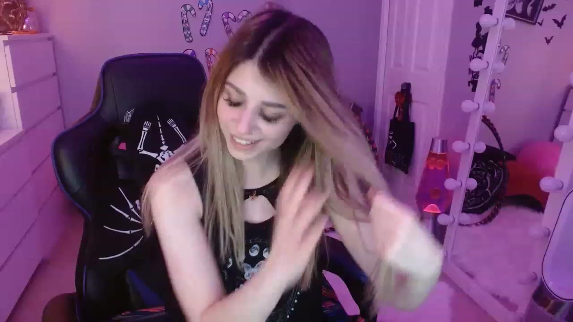 Gallery image thumbnail from Serafina's myfreecams stream on, 01/08/2023, 05:39 image 13 of 20