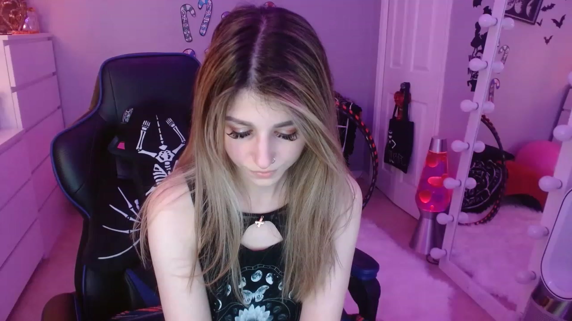 Gallery image thumbnail from Serafina's myfreecams stream on, 01/08/2023, 05:39 image 14 of 20