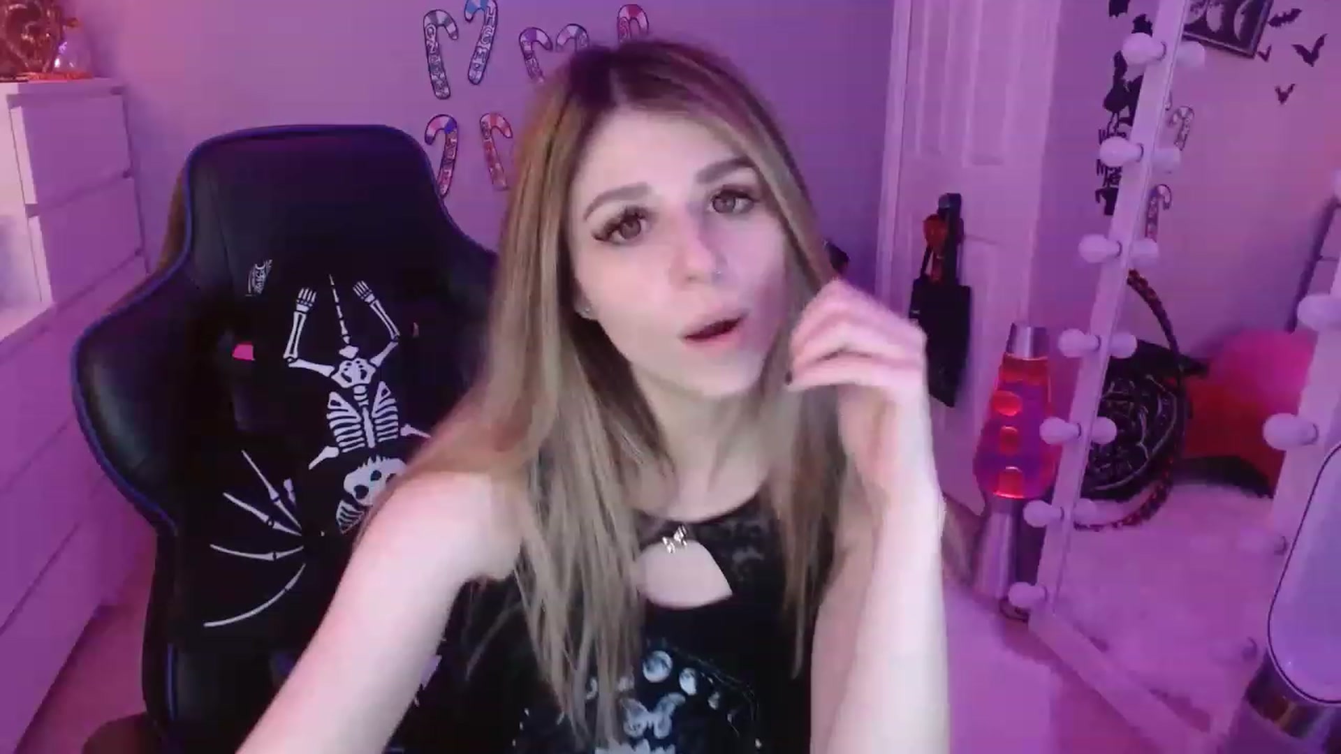Gallery image thumbnail from Serafina's myfreecams stream on, 01/08/2023, 05:39 image 19 of 20