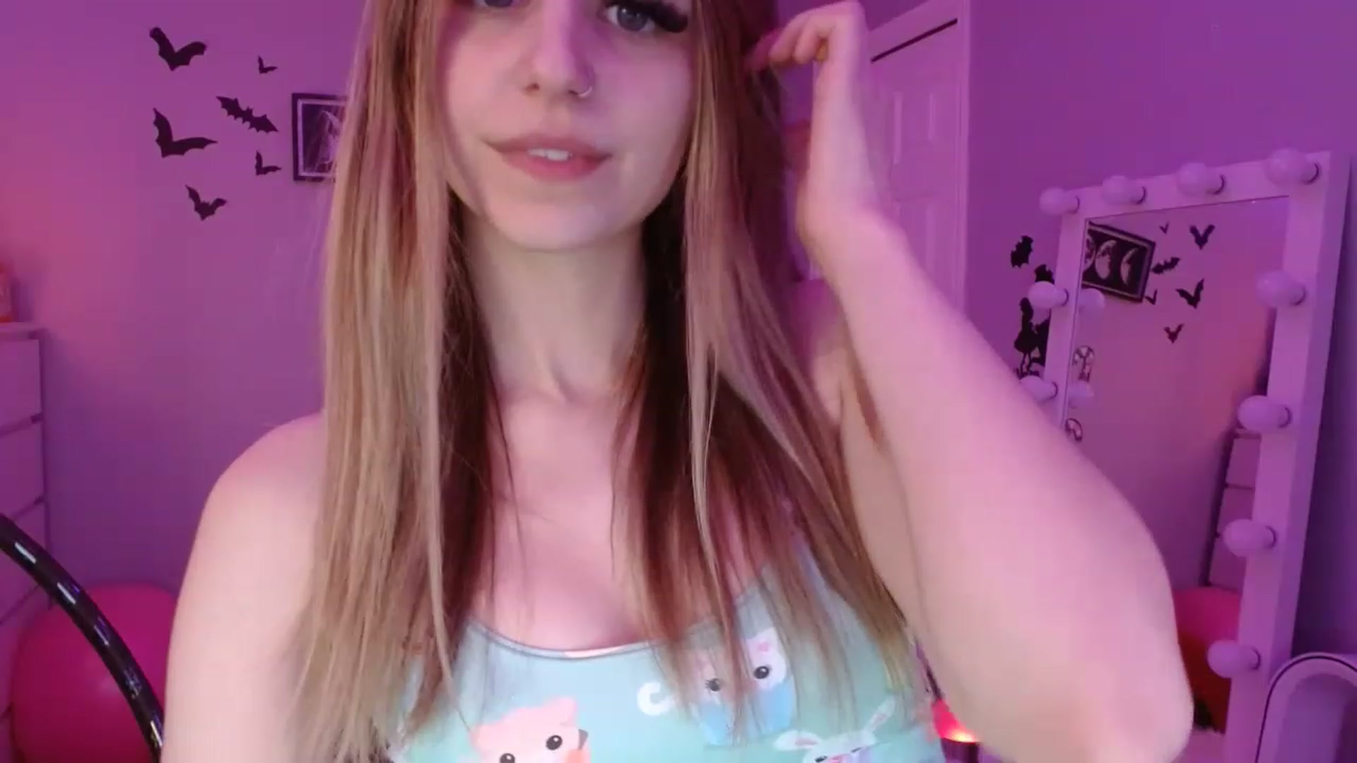 Gallery image thumbnail from Serafina's myfreecams stream on, 01/10/2023, 05:36 image 2 of 20