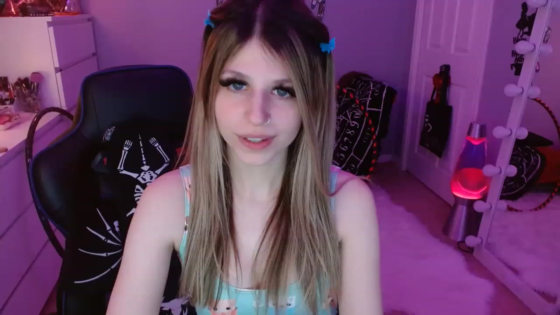 Gallery image thumbnail from Serafina's myfreecams stream on, 01/10/2023, 05:36 image 16 of 20