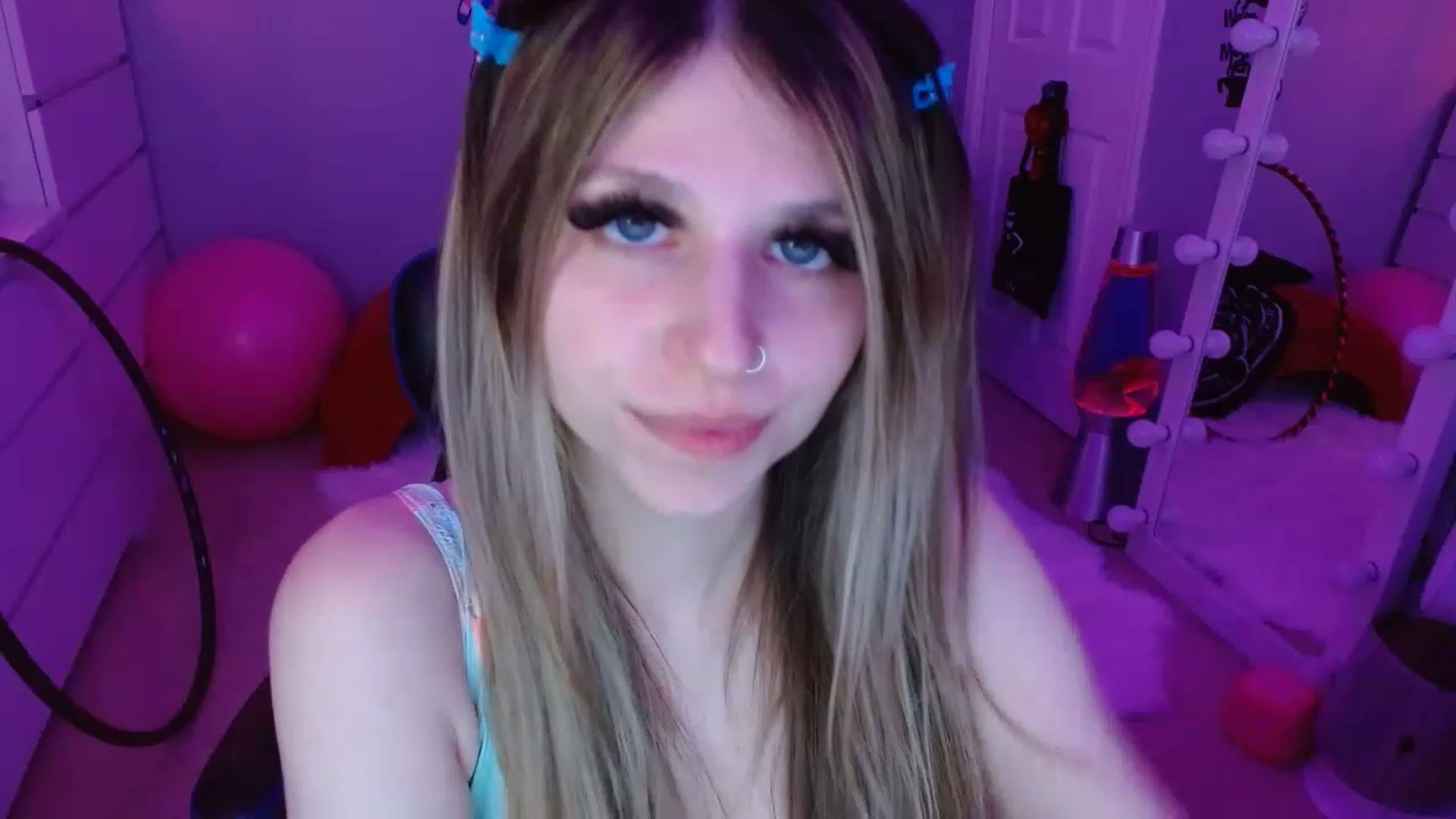 Gallery image thumbnail from Serafina's myfreecams stream on, 01/10/2023, 06:52 image 12 of 20