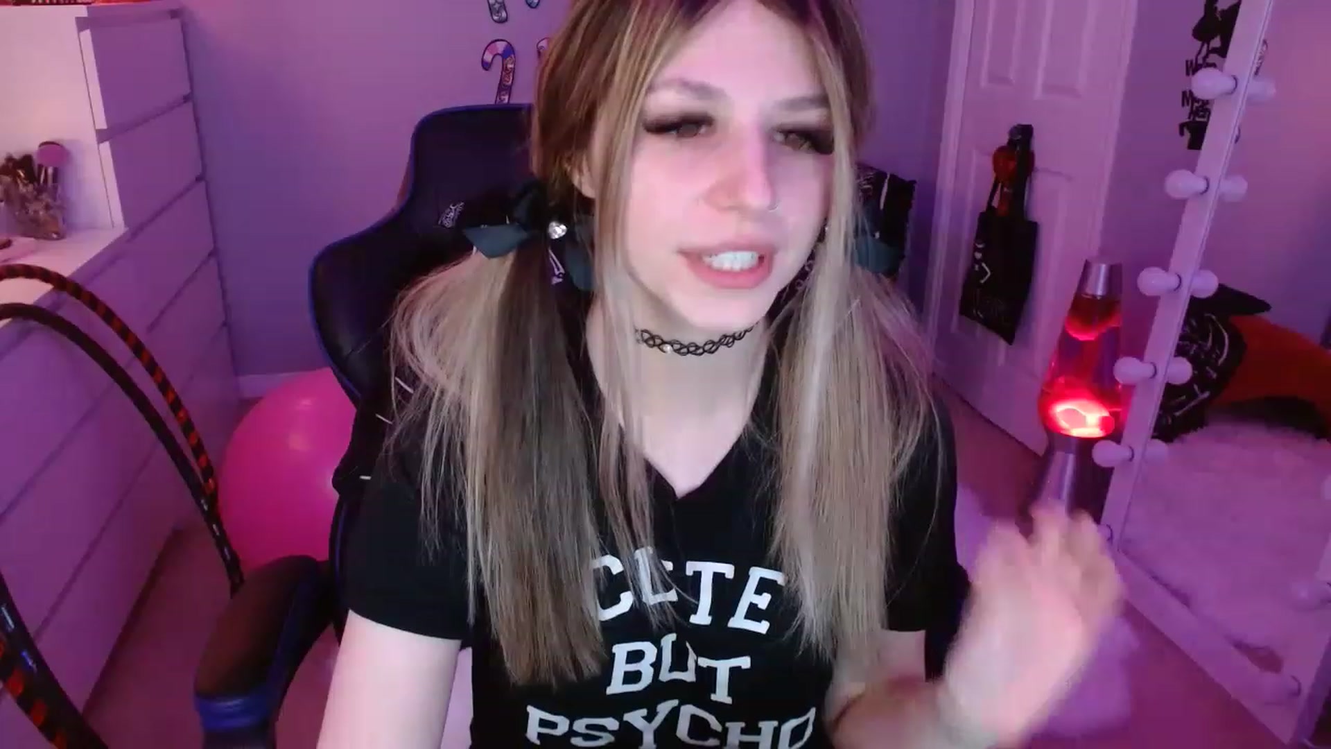 Gallery image thumbnail from Serafina's myfreecams stream on, 01/15/2023, 06:36 image 15 of 20