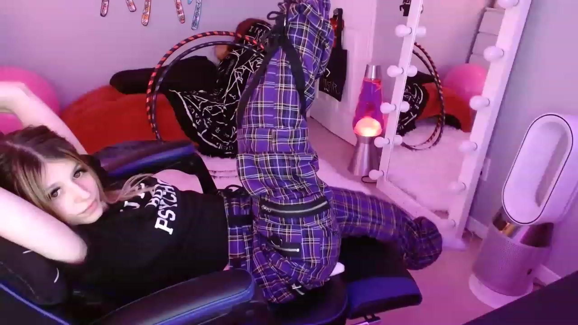Gallery image thumbnail from Serafina's myfreecams stream on, 01/15/2023, 06:36 image 1 of 20