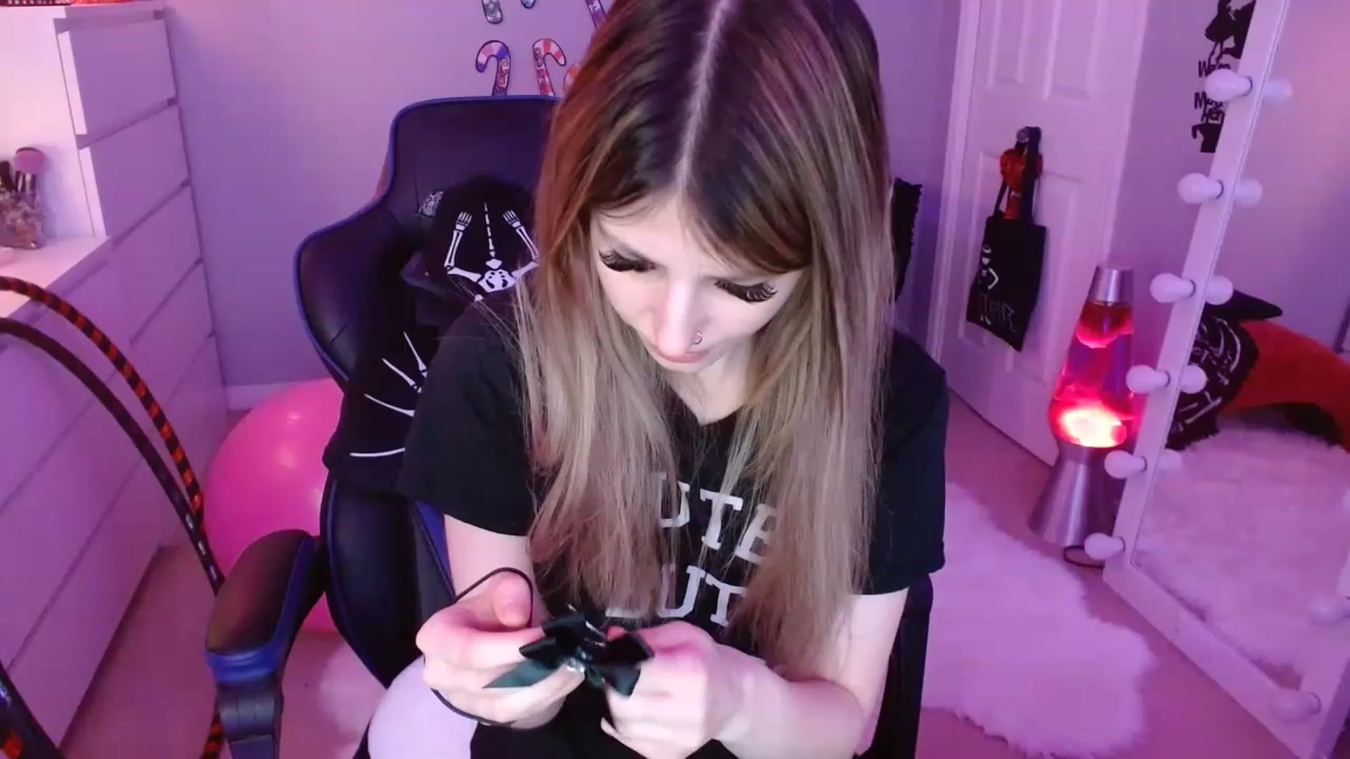 Gallery image thumbnail from Serafina's myfreecams stream on, 01/15/2023, 06:36 image 12 of 20