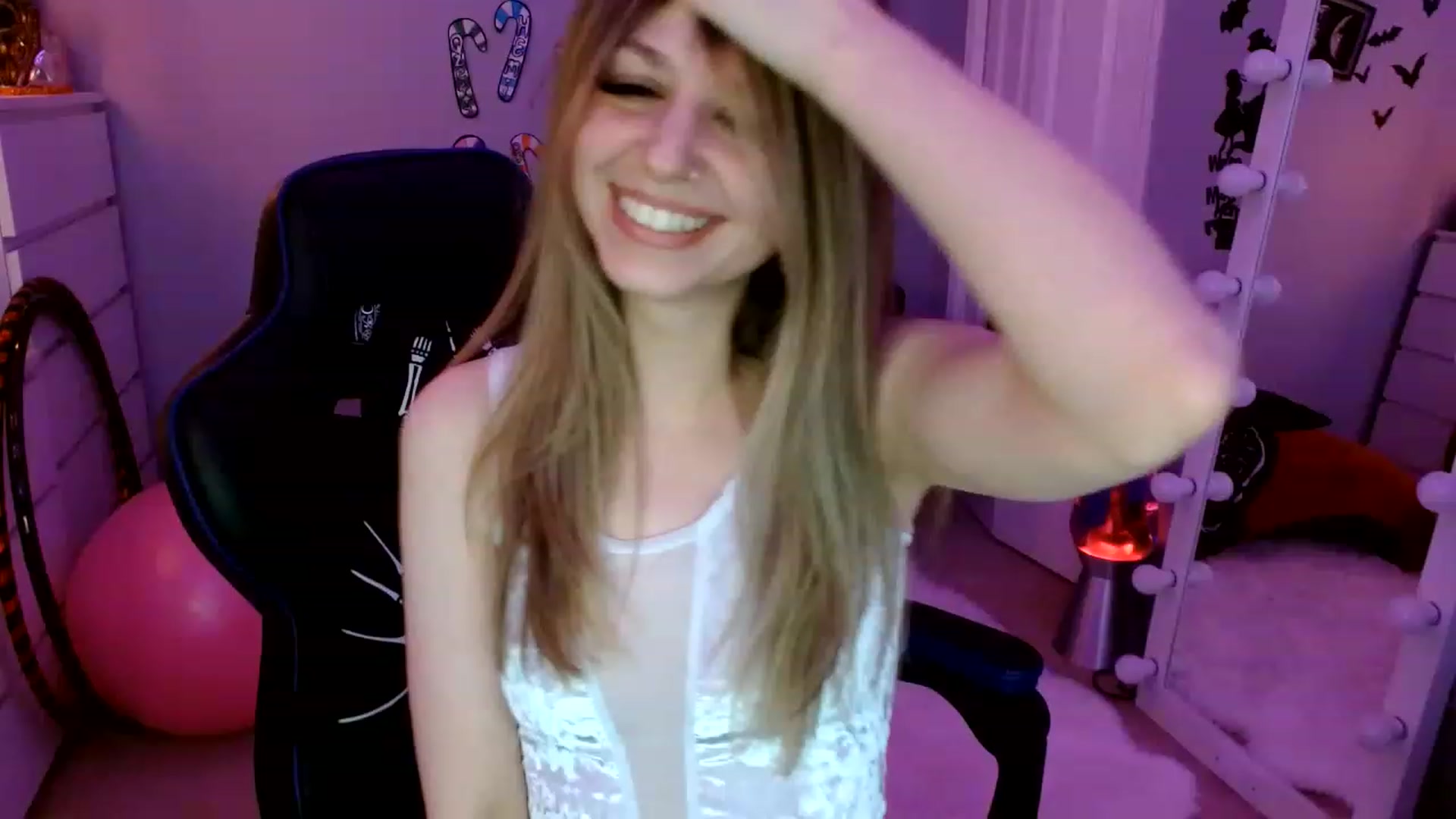 Gallery image thumbnail from Serafina's myfreecams stream on, 01/28/2023, 04:29 image 2 of 20