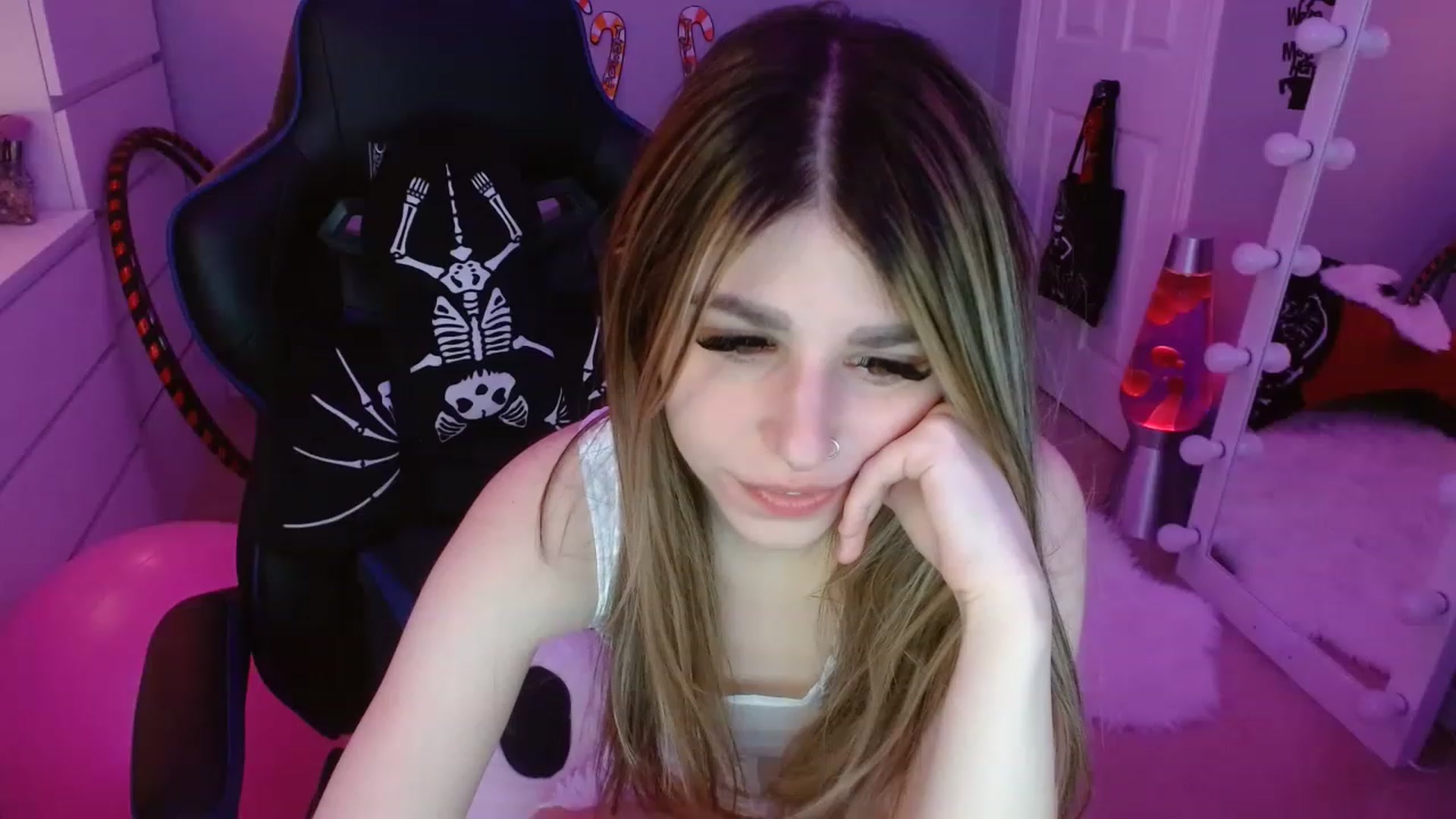 Gallery image thumbnail from Serafina's myfreecams stream on, 01/29/2023, 07:36 image 20 of 20