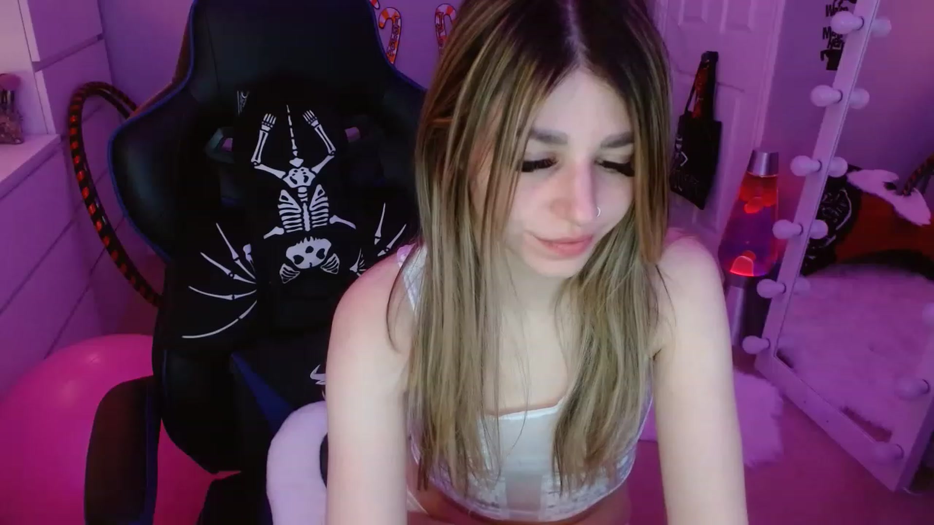 Gallery image thumbnail from Serafina's myfreecams stream on, 01/29/2023, 07:36 image 19 of 20