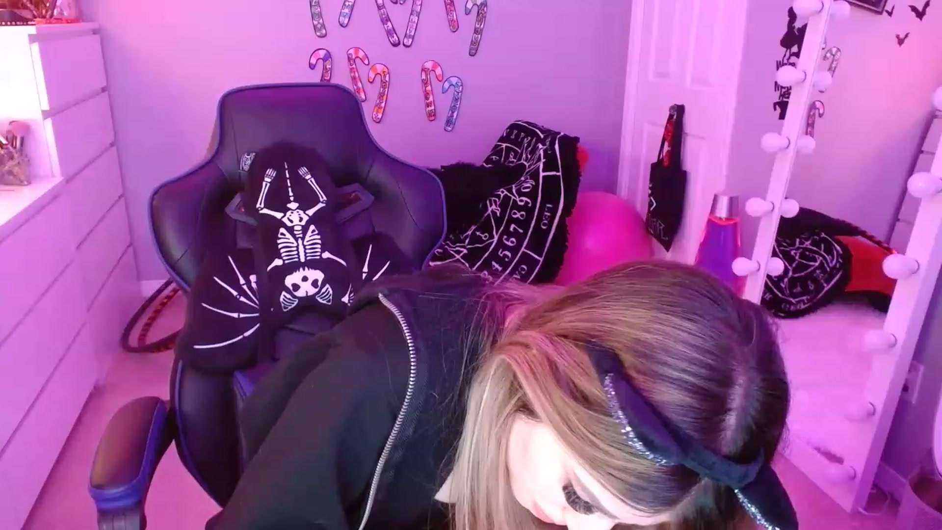 Gallery image thumbnail from Serafina's myfreecams stream on, 02/05/2023, 03:41 image 3 of 20