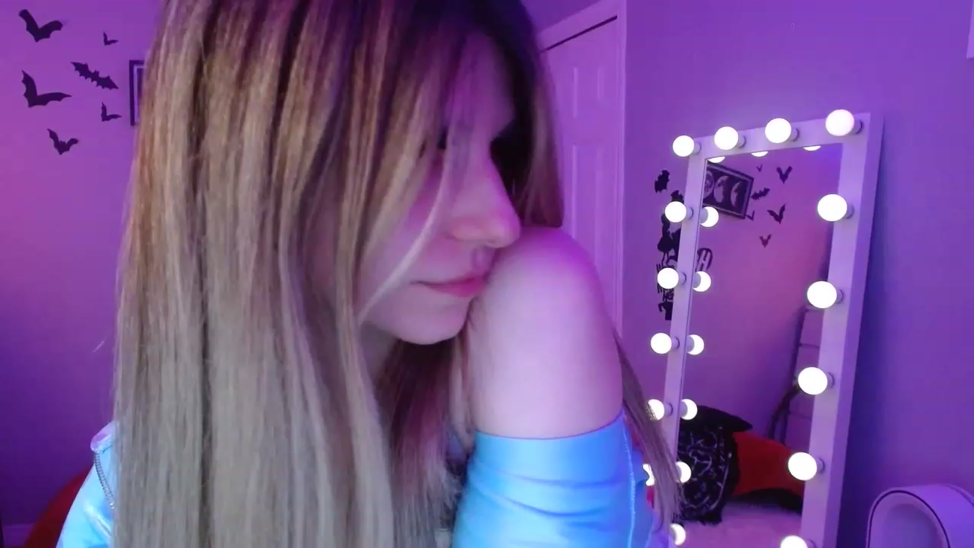 Gallery image thumbnail from Serafina's myfreecams stream on, 02/06/2023, 06:23 image 8 of 20