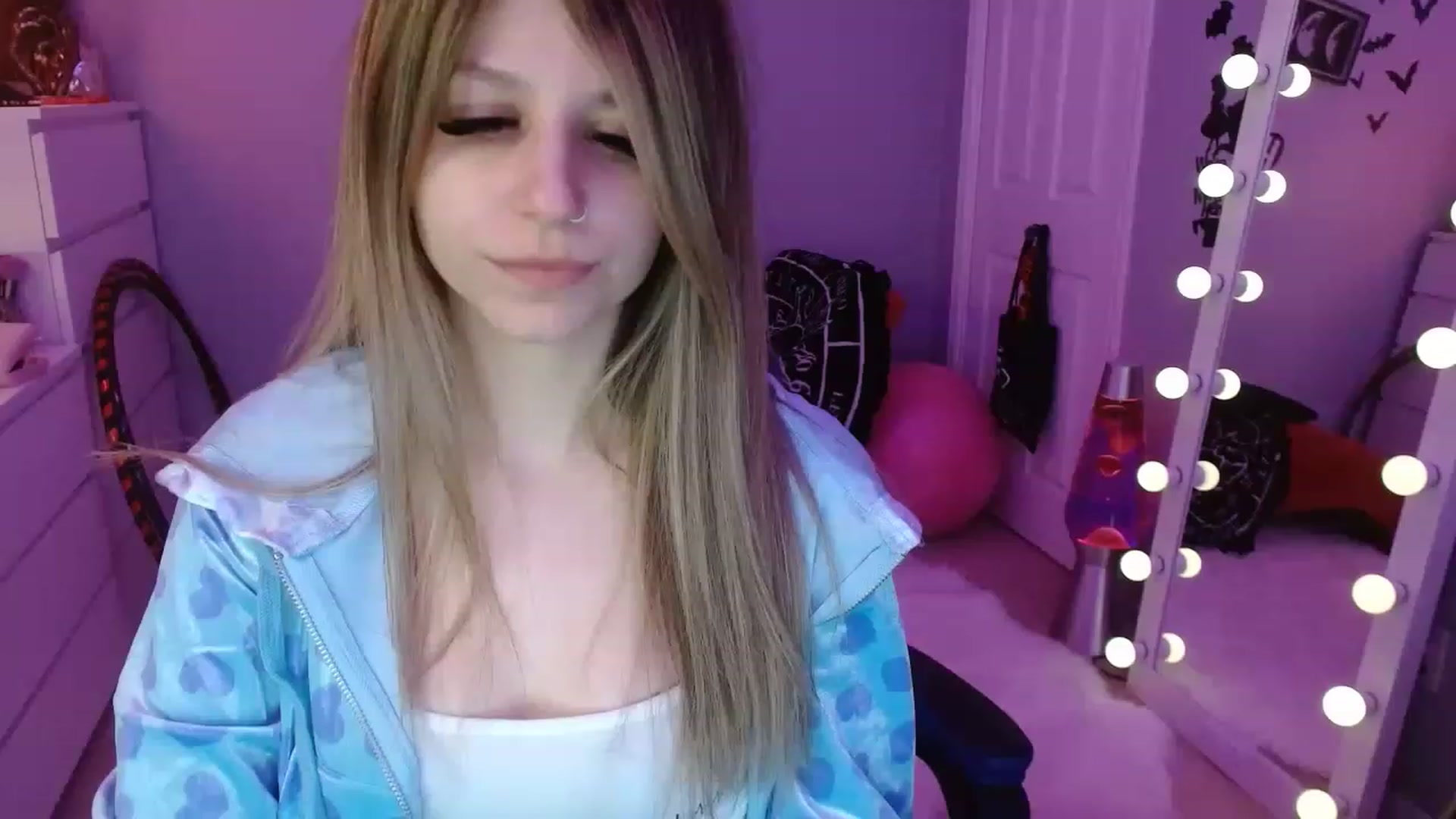 Gallery image thumbnail from Serafina's myfreecams stream on, 02/06/2023, 06:23 image 19 of 20
