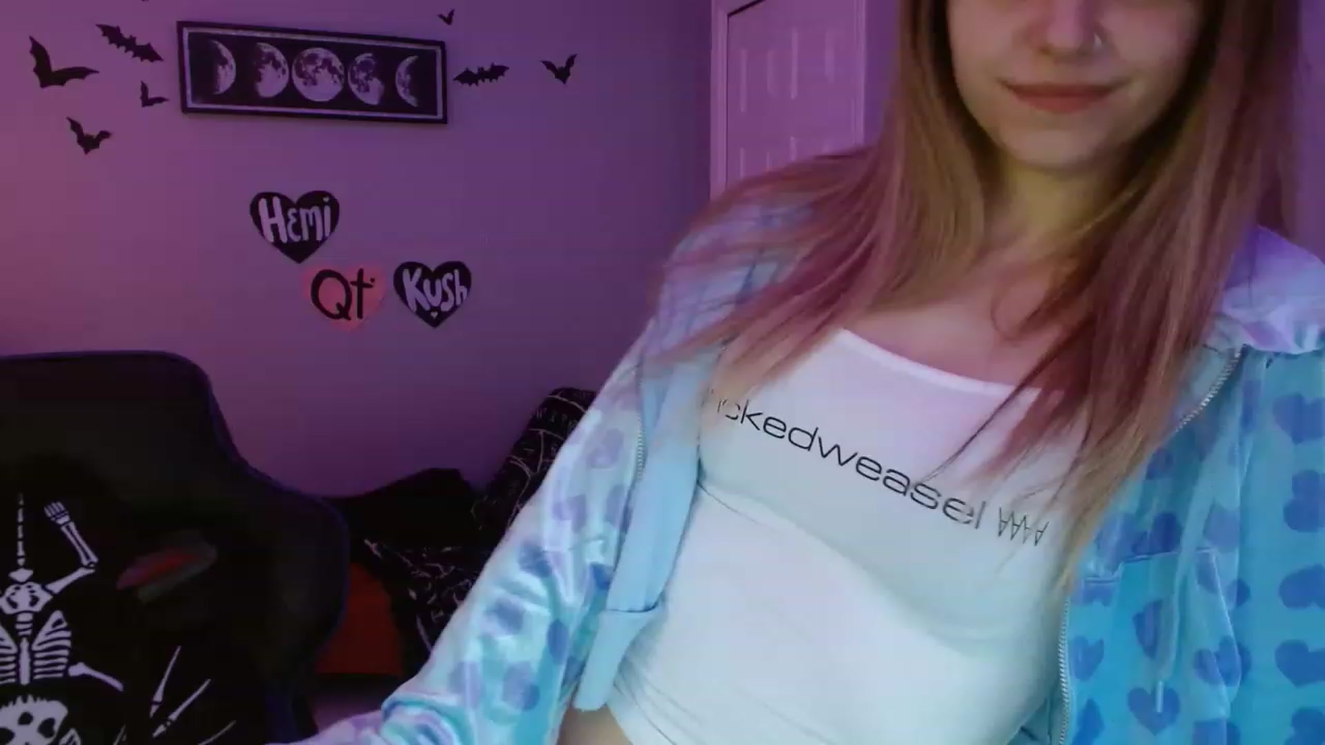 Gallery image thumbnail from Serafina's myfreecams stream on, 02/06/2023, 06:23 image 5 of 20