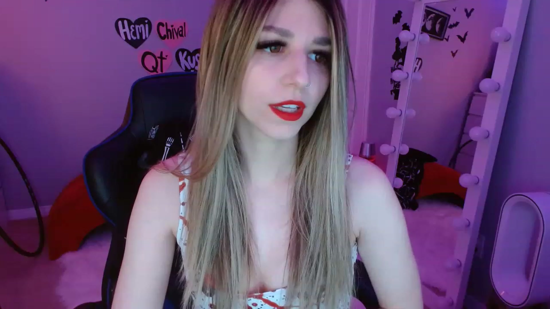Gallery image thumbnail from Serafina's myfreecams stream on, 02/07/2023, 03:38 image 12 of 20