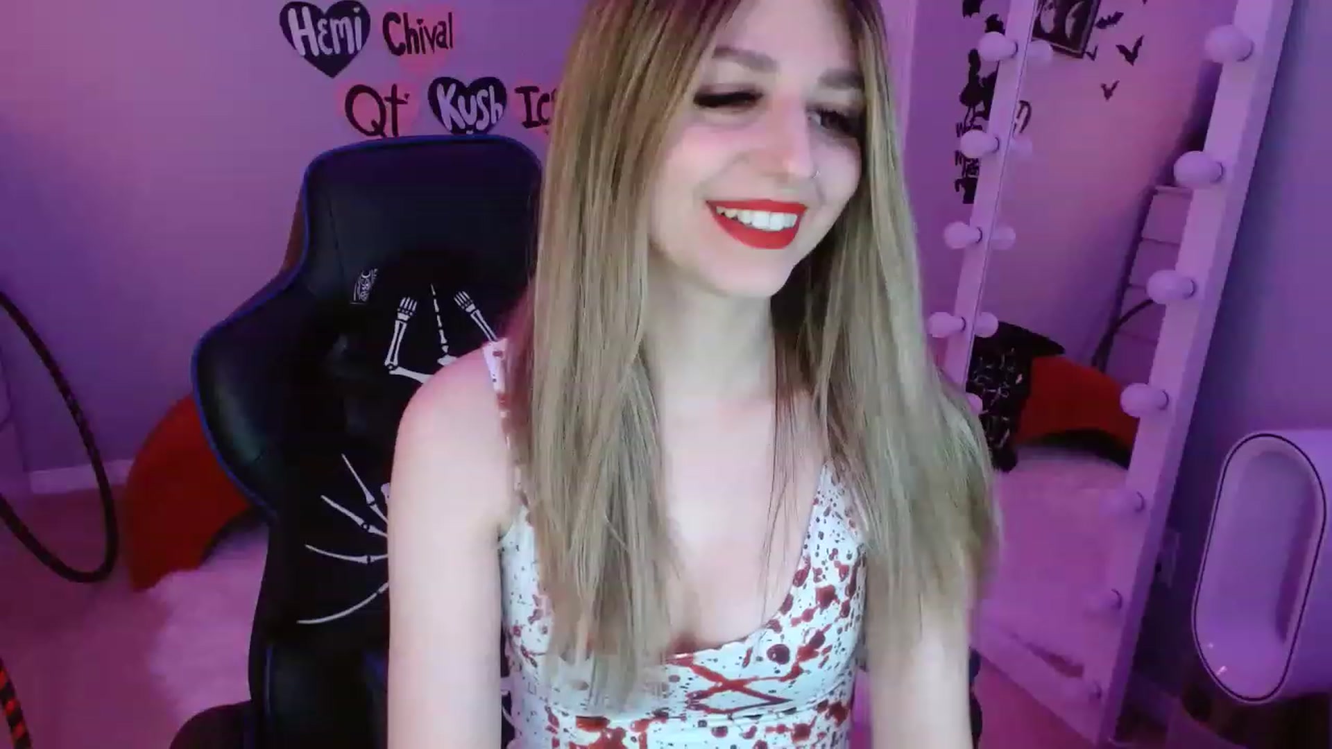 Gallery image thumbnail from Serafina's myfreecams stream on, 02/07/2023, 03:38 image 13 of 20