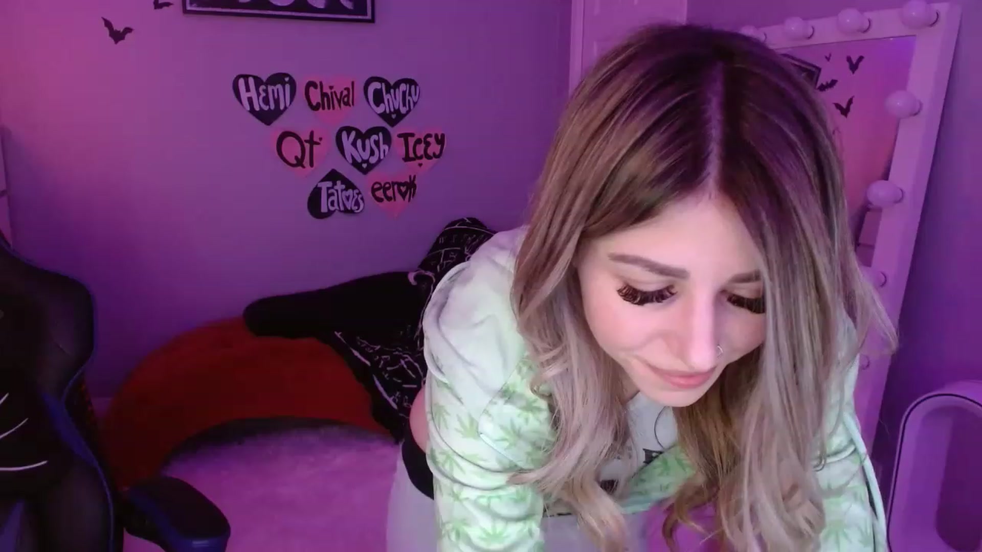 Gallery image thumbnail from Serafina's myfreecams stream on, 02/16/2023, 04:57 image 13 of 20